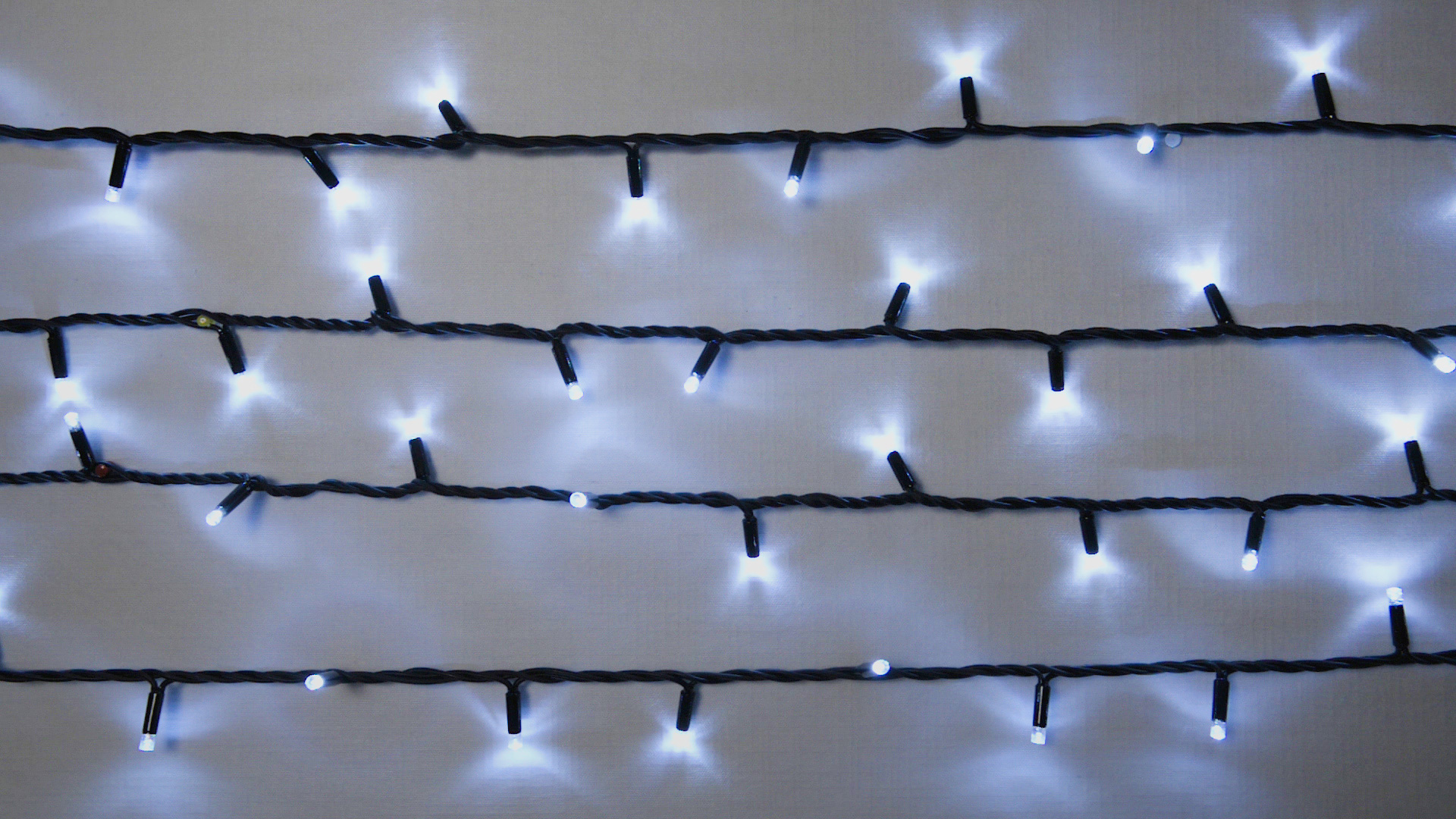 

Светодиодная гирлянда внешняя Delux STRING 200LED 20 м IP44 EN Белый/черный (90009110)