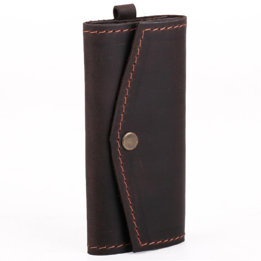 

Коричневая ключница на 6 карабинов из кожи Old master арт. K-3Brown