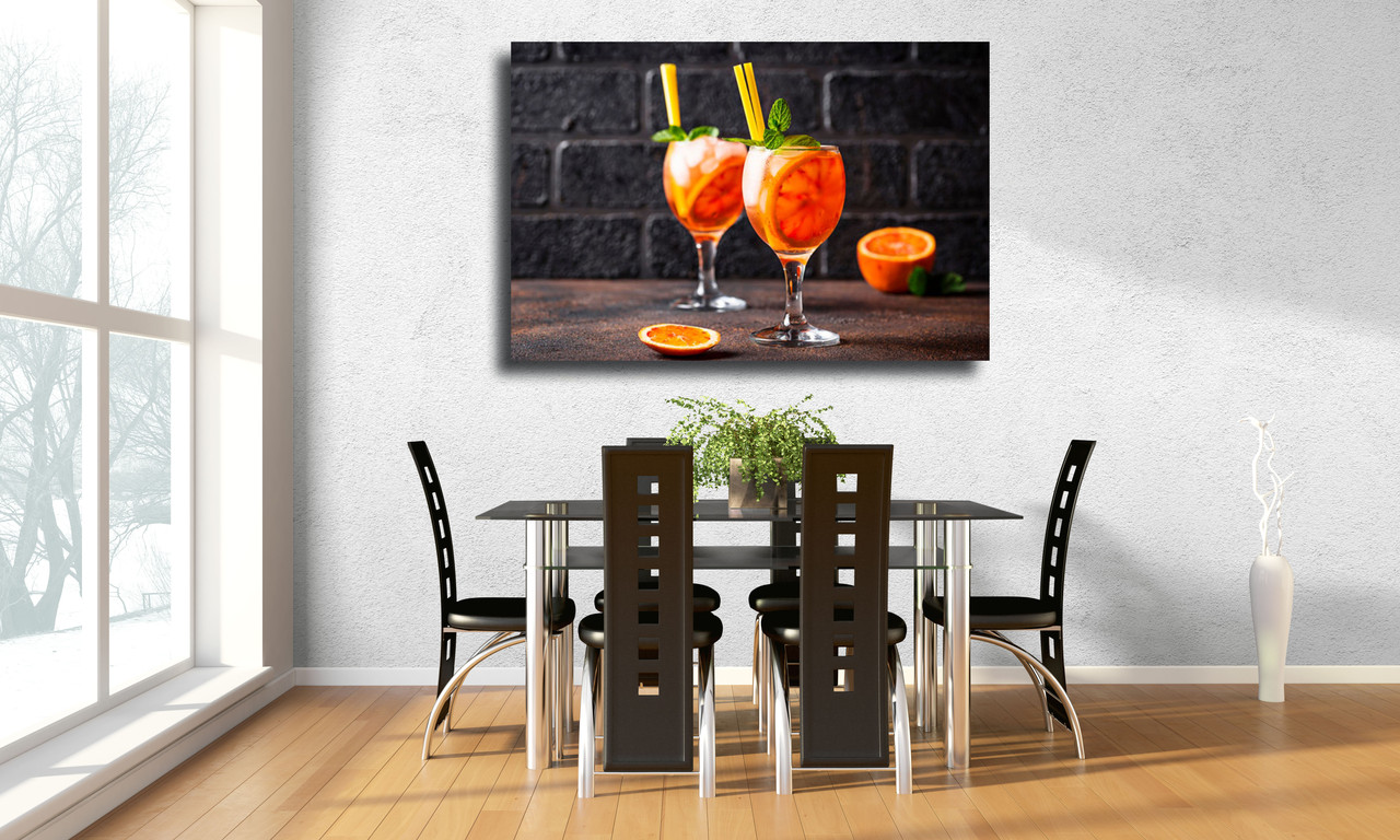 

Картина на холсте Aperol spritz с апельсином и льдом 90х60