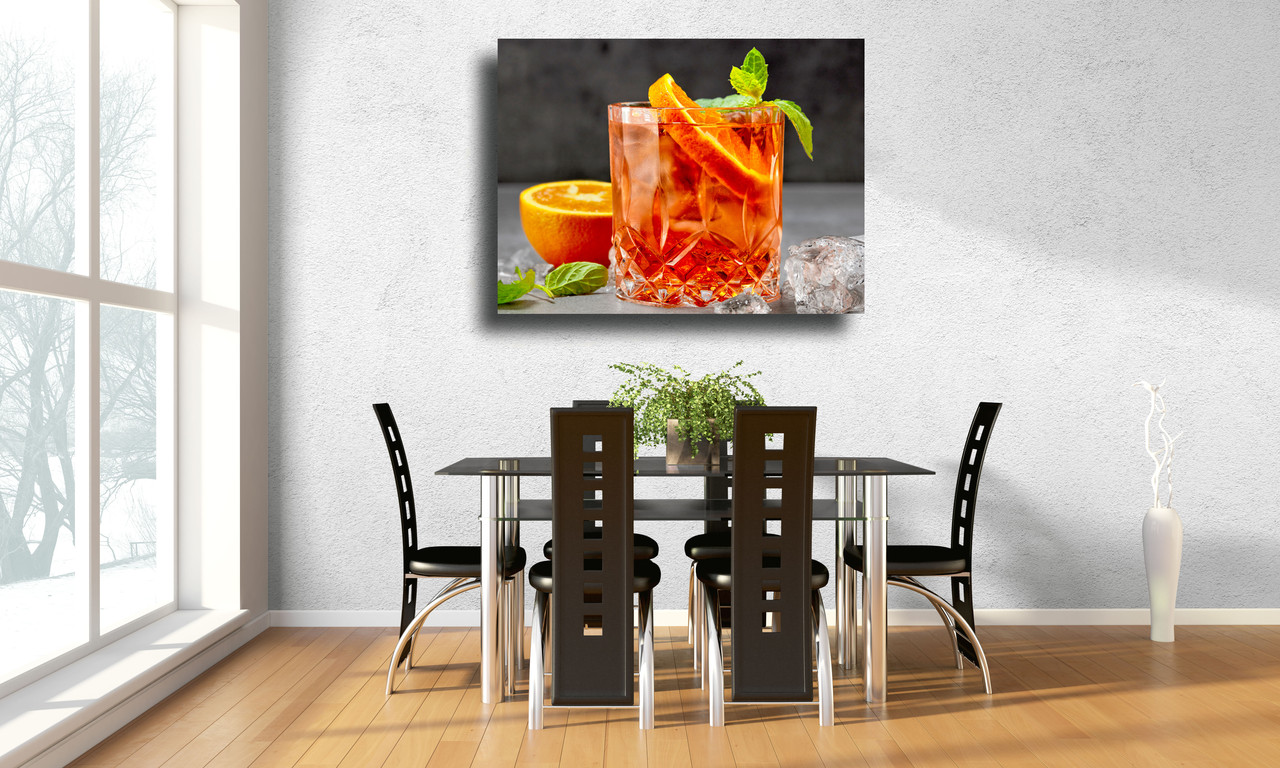 

Картина на холсте Классический итальянский коктейль Aperol Spritz 70х50