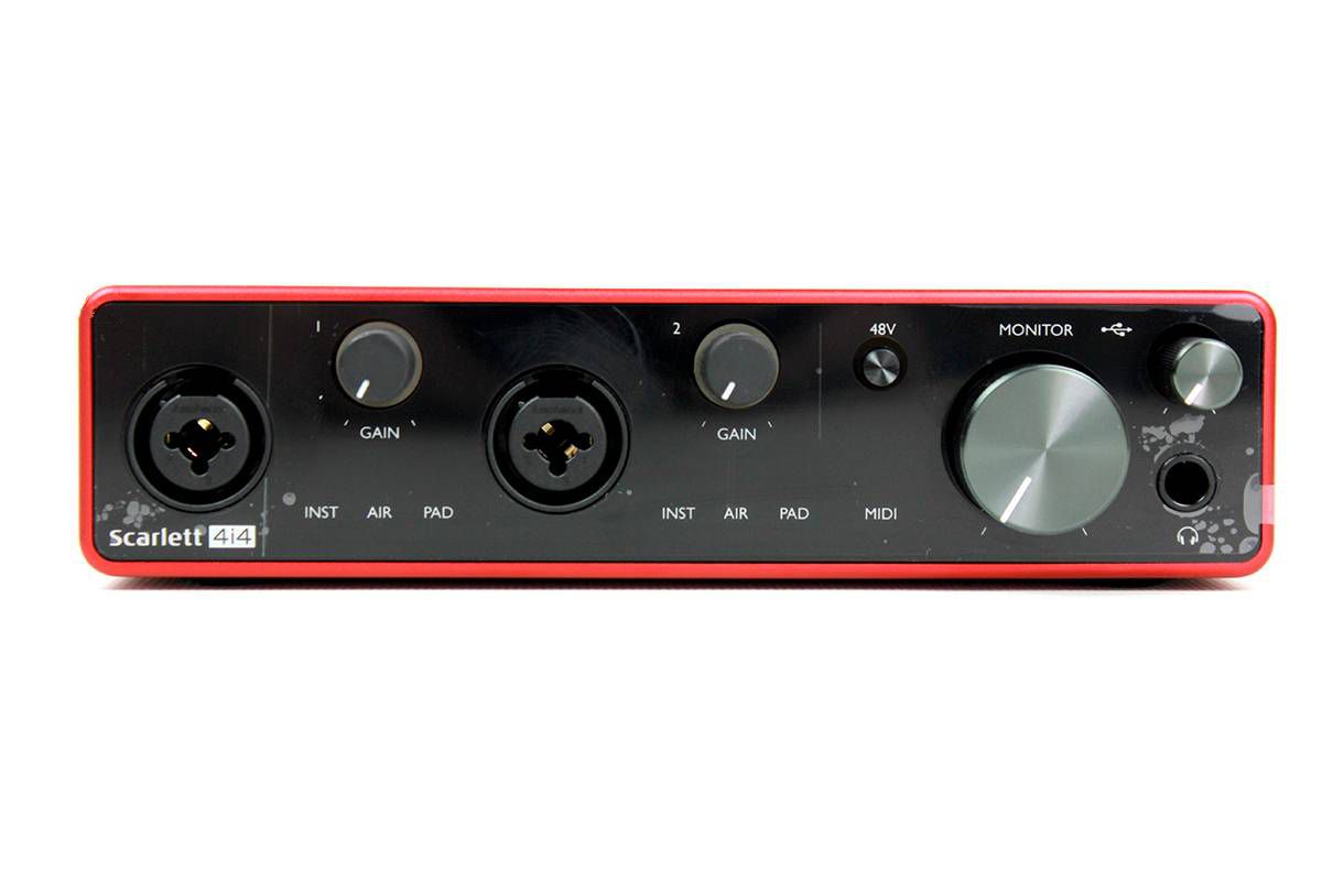 

Аудиоинтерфейс Focusrite Scarlett 4i4 3rd Gen