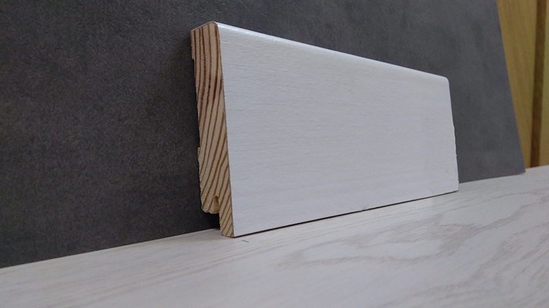 

Плинтус деревянный шпонированный Kluchuk White Plinth Модерн 80х19х2200 Белый KLW03