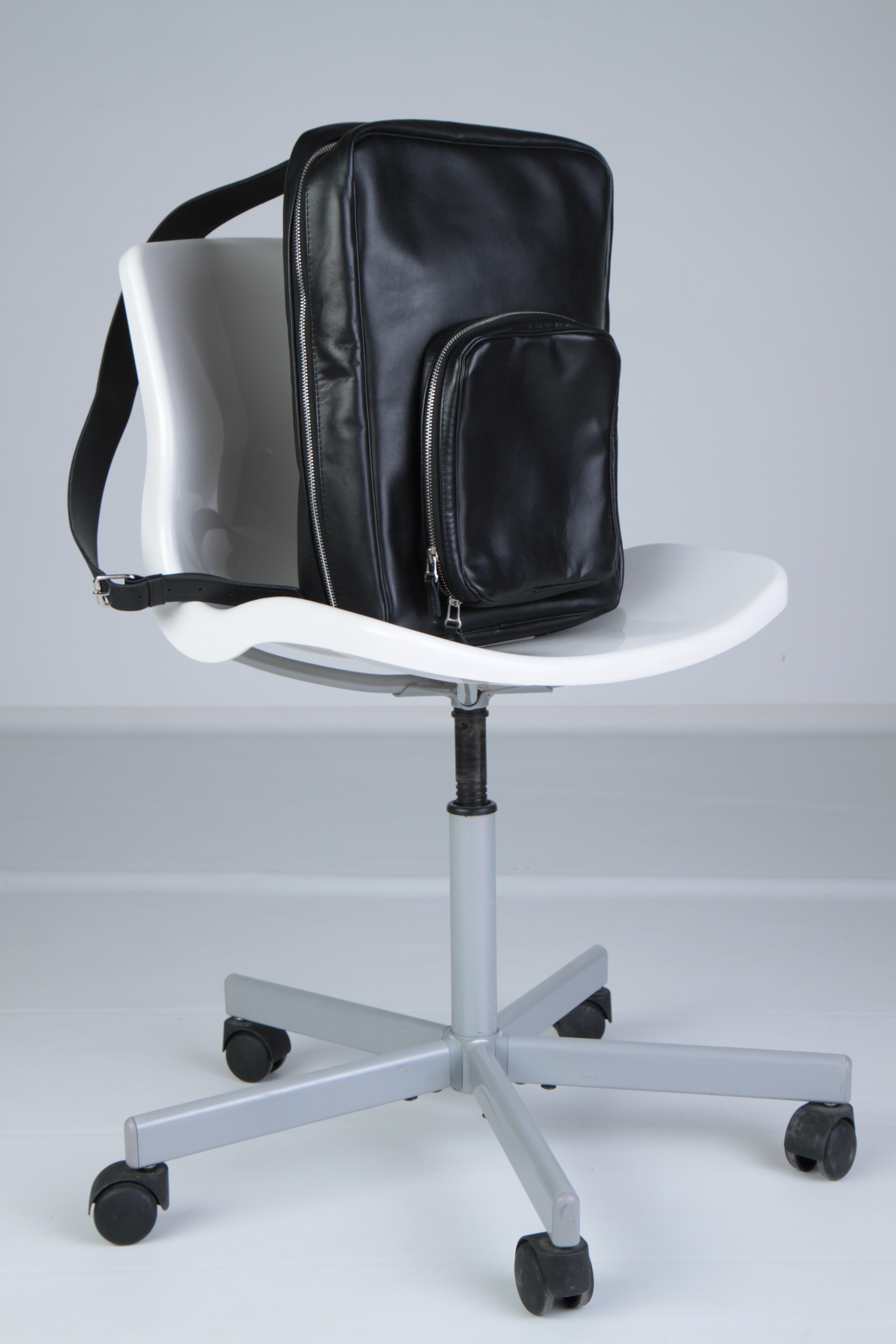 

Рюкзак Bagster из натуральной кожи ручной работы