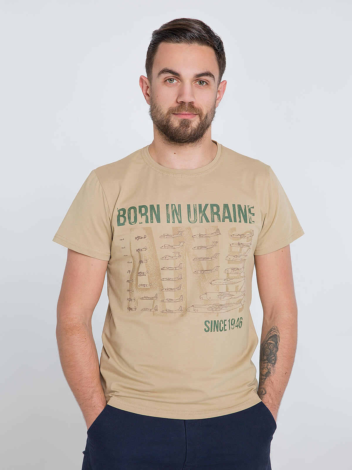 

чоловіча футболка - BORN IN UKRAINE - пісочний, M