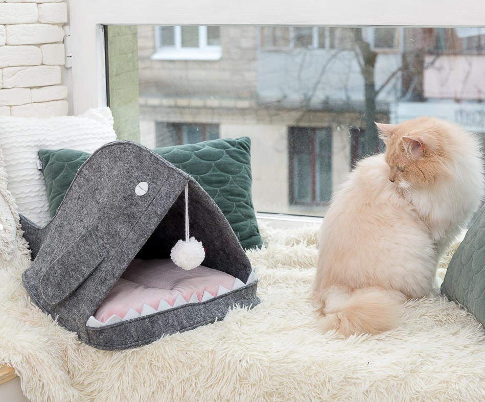 

Домик для животных "Рыба-кит с подушкой и бубоном" Digitalwool 28х60х35 см (zoo0000374) Серый