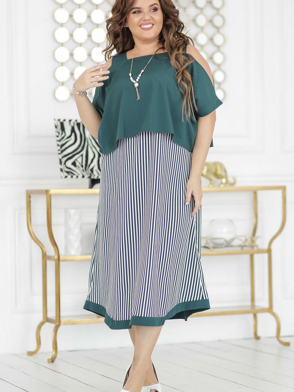 

Платье New Fashion 130/1 52 Изумрудное