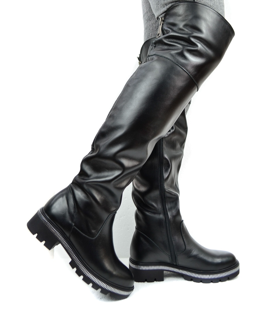 

Ботфорты Евро Черный Натуральная кожа 124-2307 Lonza Украина 39(р)