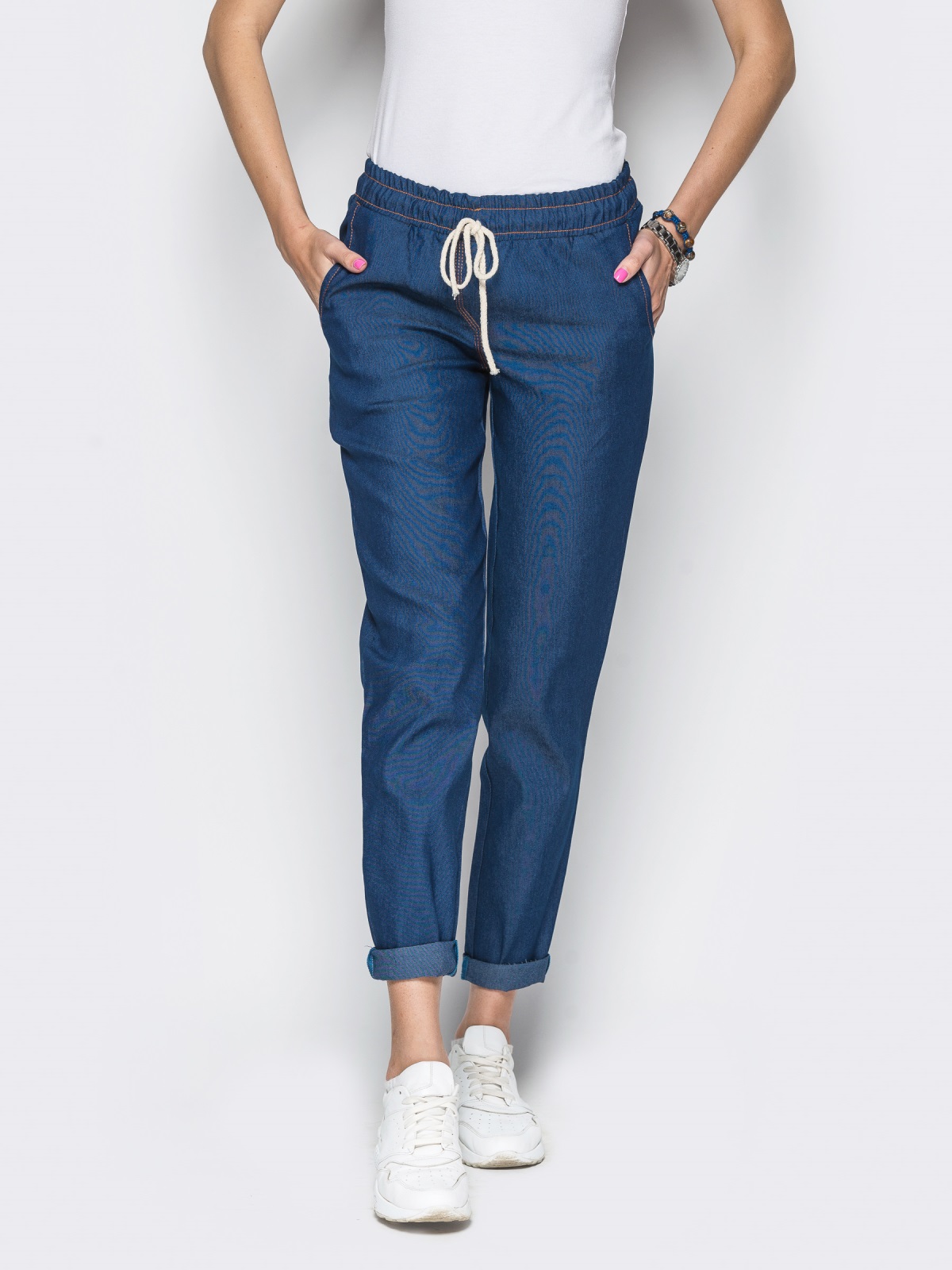 Валдбериес интернет магазин джинсы женские. Джинсовые штаны женские. Брюки на резинке женские. Летние брюки женские. Летние брюки женские на резинке.