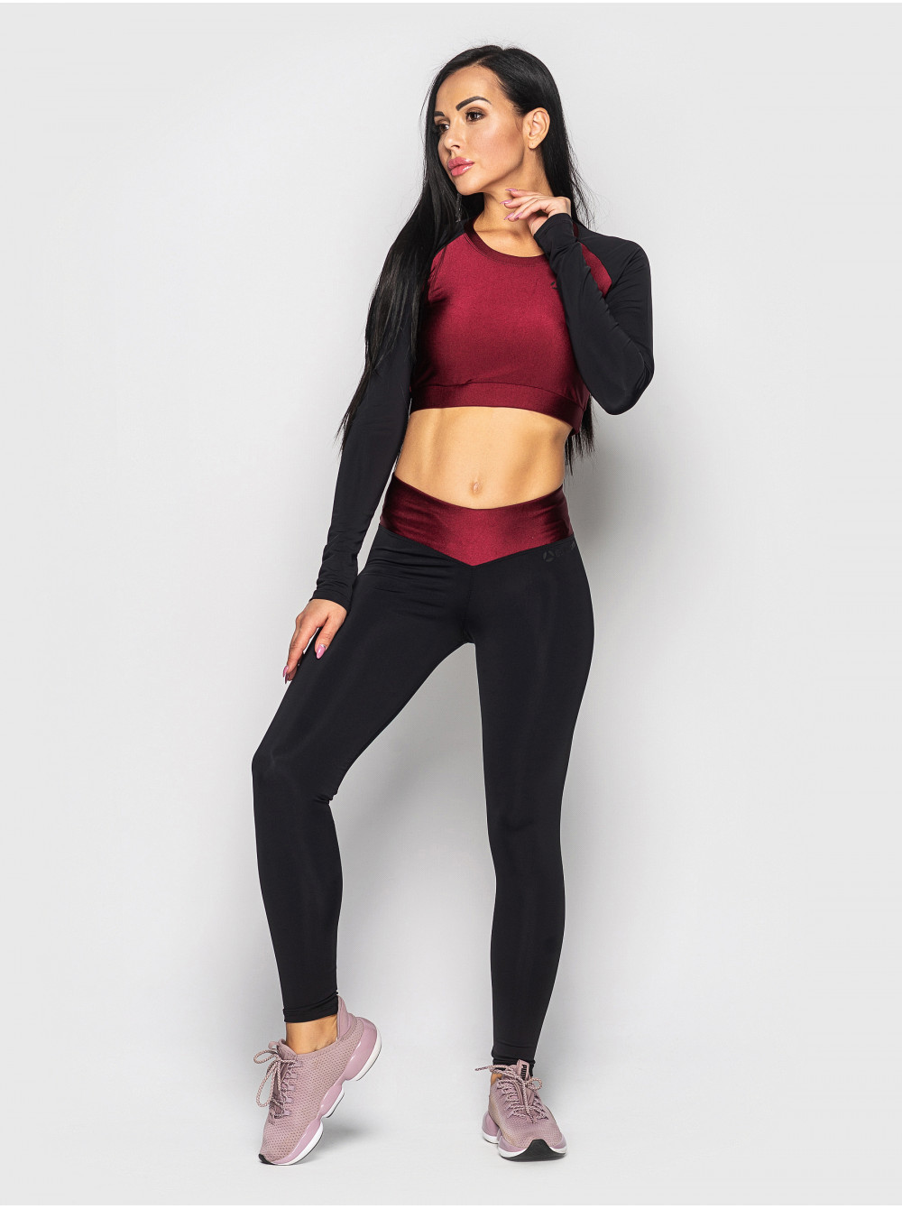 

Костюм для фитнесса 90010-1 GO fitness черный с бордовым 46-48