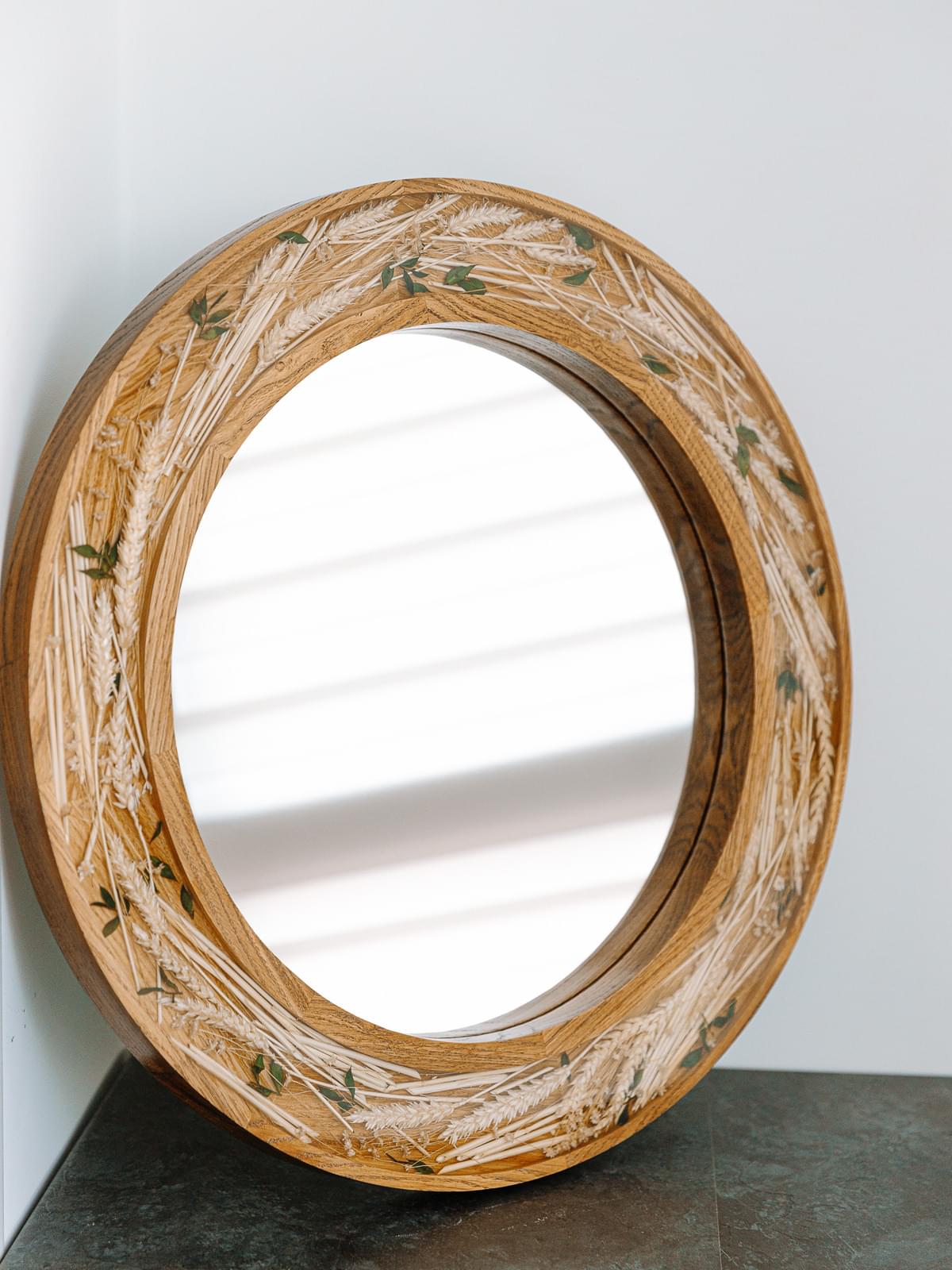 

Зеркало Luxury Wood деревянное круглое 80см с эпоксидной смолой Колоски
