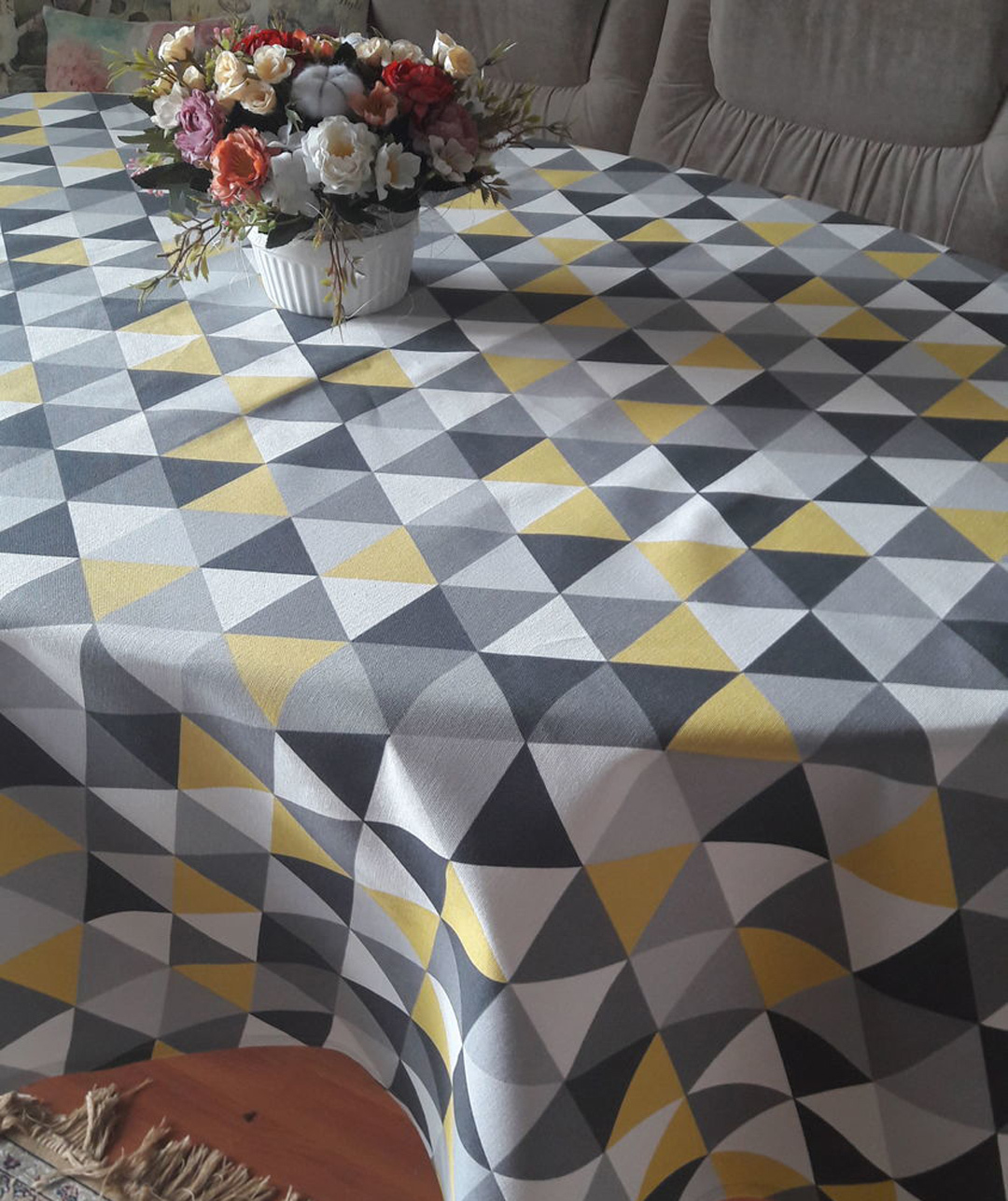

Тефлоновая Скатерть Tablecloth Треугольник Серый 110*150 см