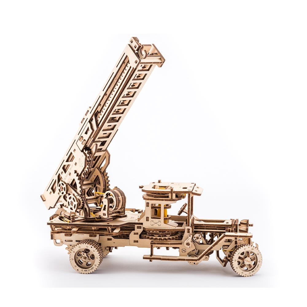 

Механический 3D Конструктор «Пожарная машина» от Ugears (537 детали)