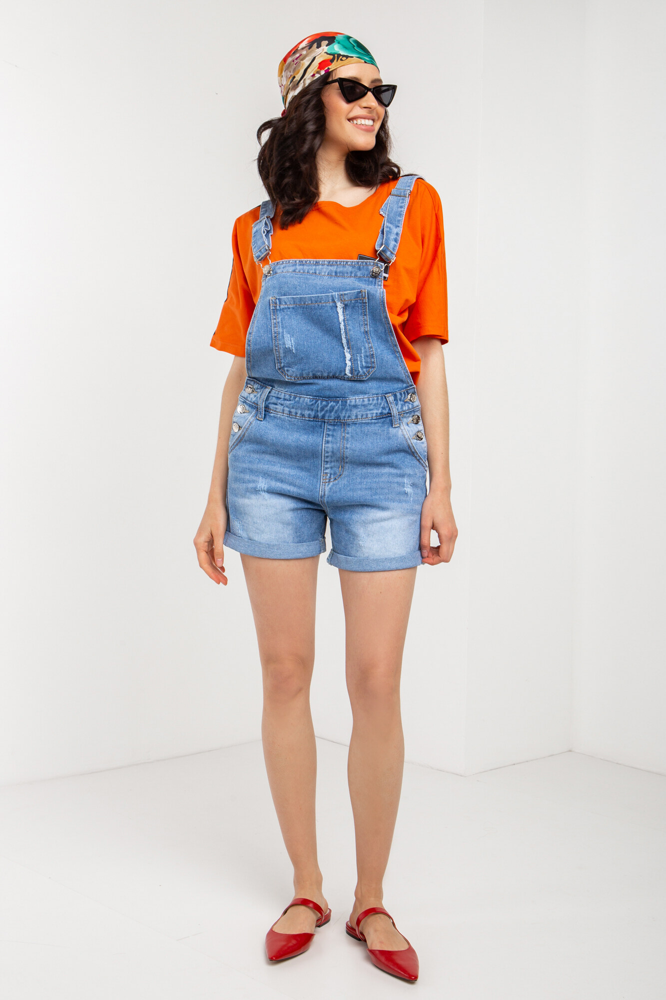 

Комбинезон-шорты джинсовый женский с царапками Denim 26 Синий