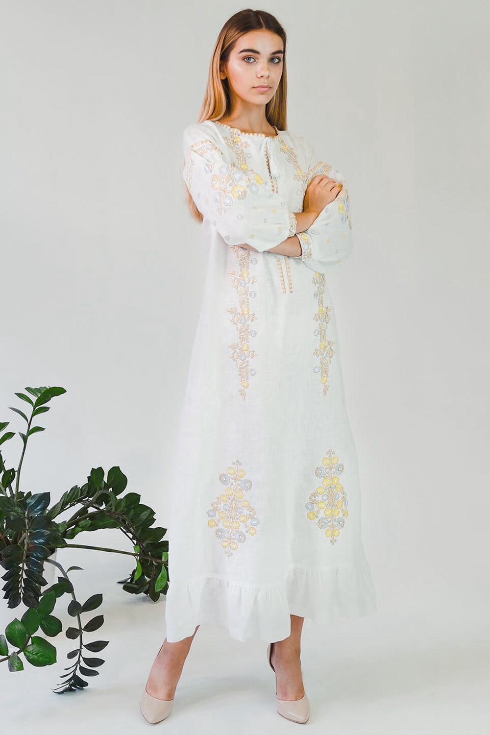 

Жіноча вишита сукня White 4  UKR-4190 UkrGlamour, Жіноча вишита сукня White 4 44 UKR-4190 UkrGlamour