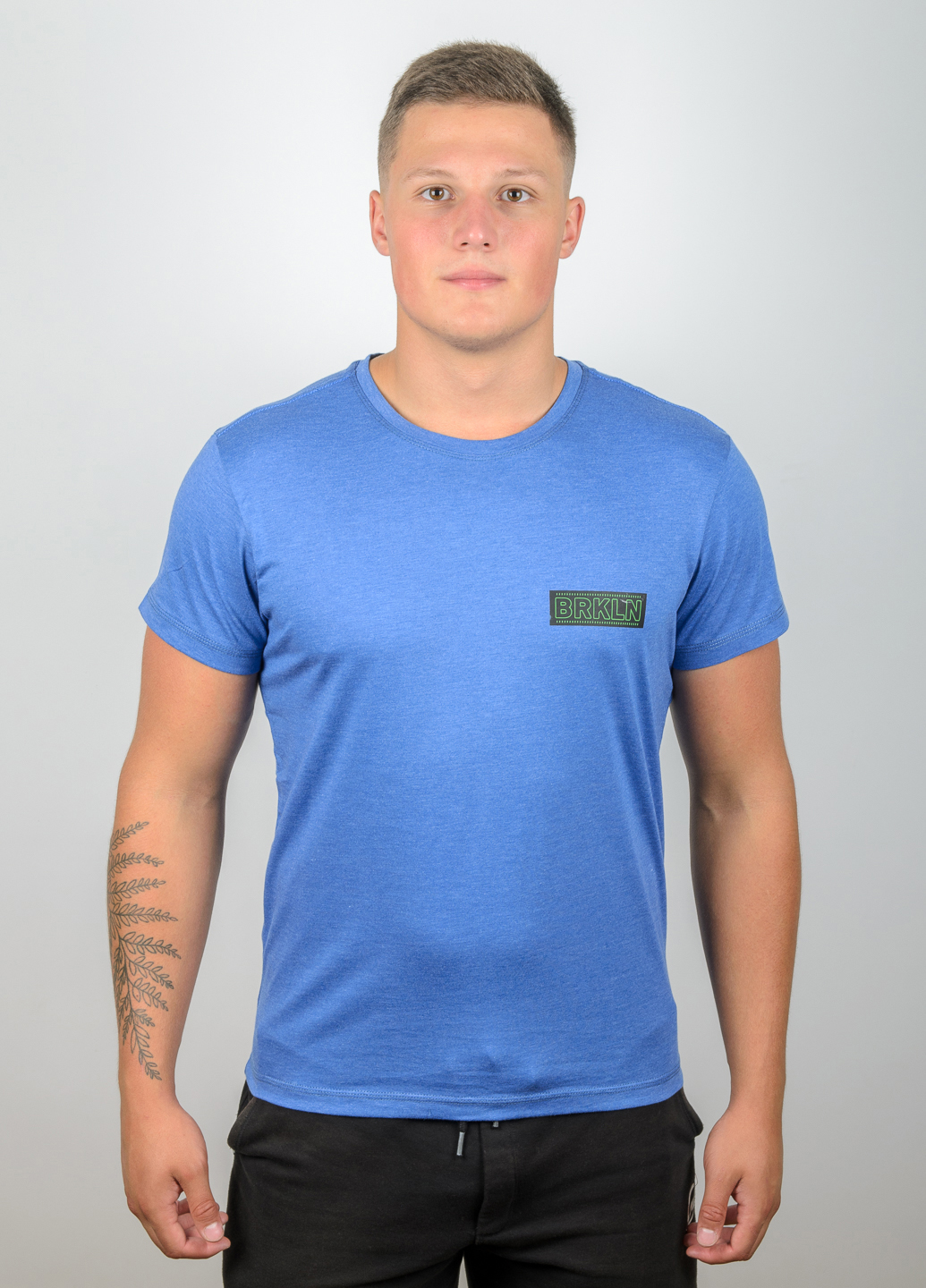 

Футболка FERO Brooklyn Электрик (М008), XL