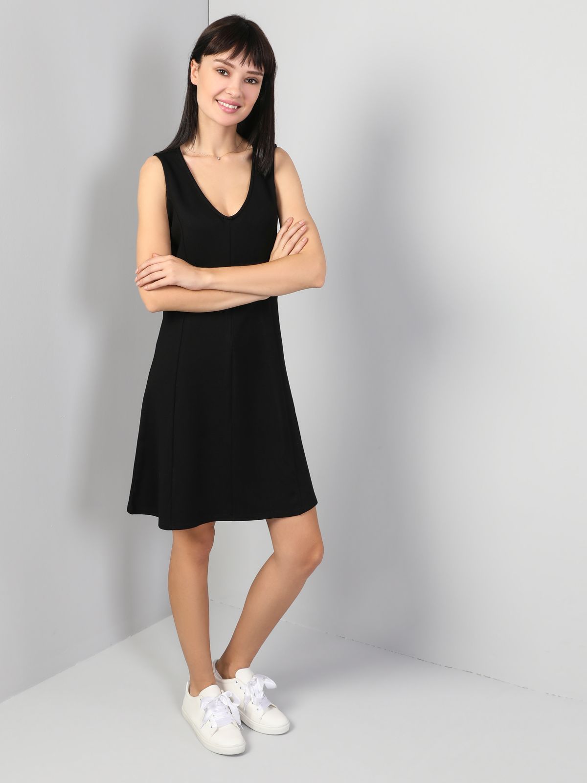 

Платье Colin's CL1045078BLK, Платье Colin's CL1045078BLK M