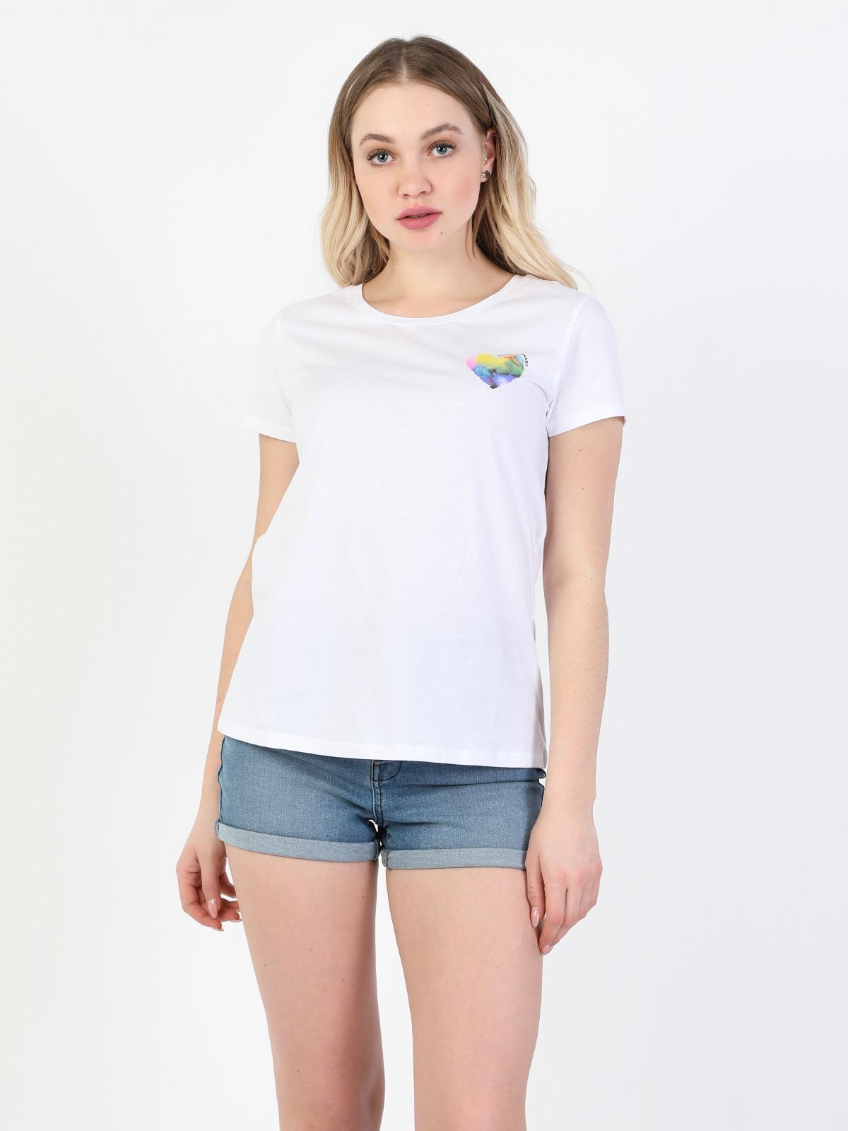 

Футболка Colin's CL1049079WHT, Футболка Colin's CL1049079WHT M