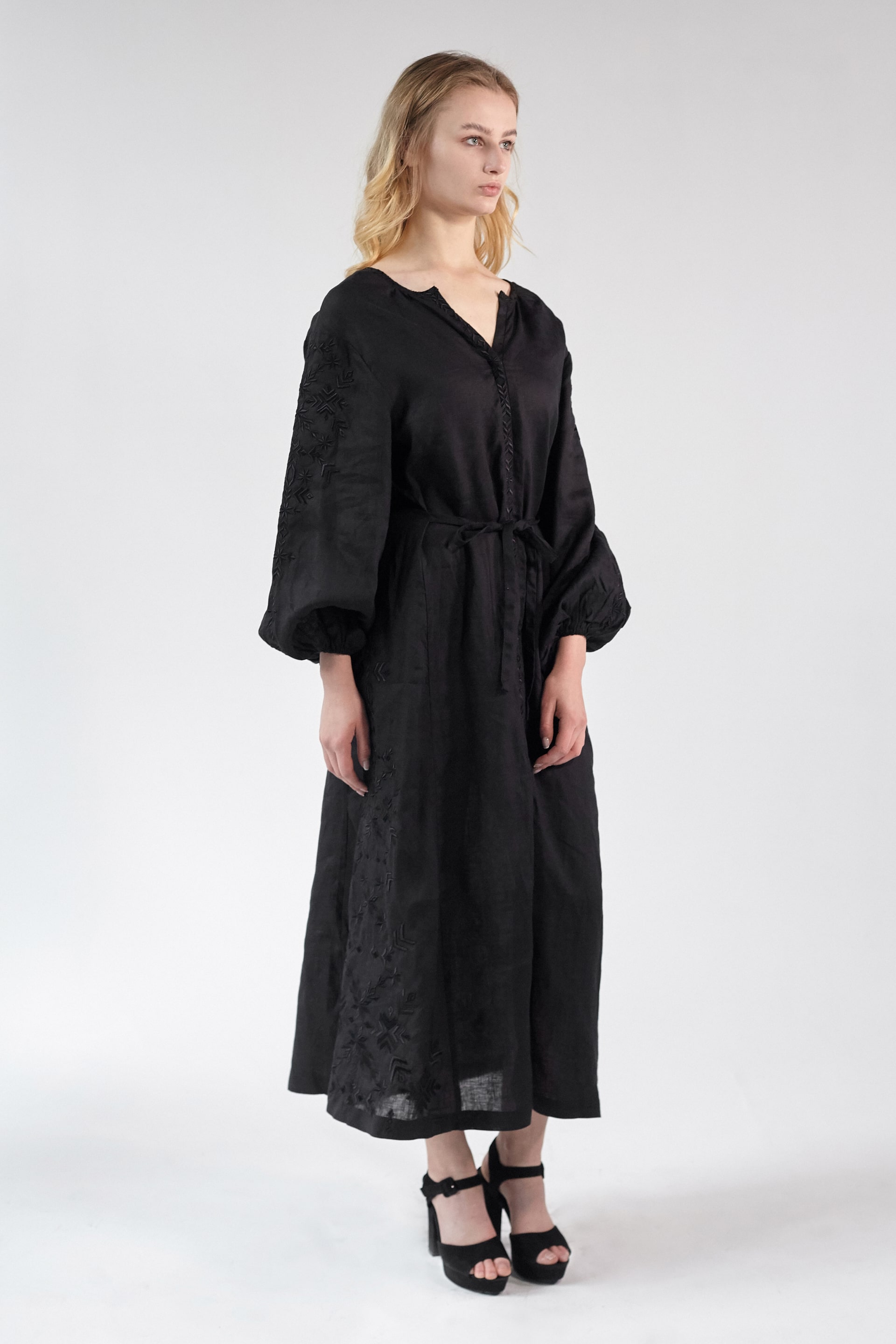 

Жіноча вишита сукня Black 3 XS UKR-4193 UkrGlamour