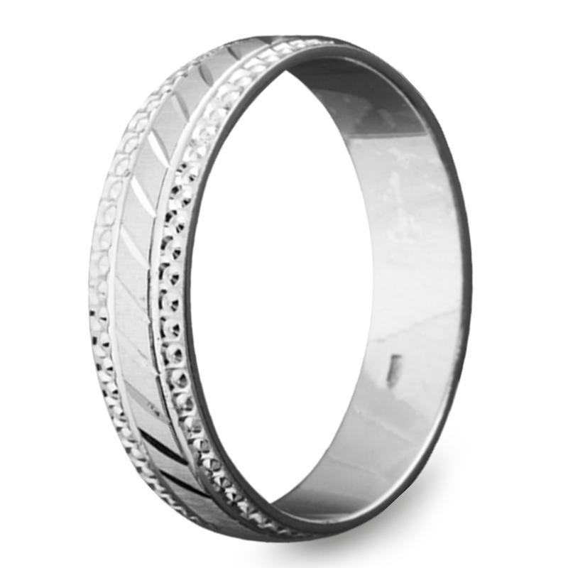 

Кольцо обручальное 16.0 мм Серебро 925 2.67 г (ОС-5019, 4531131688)