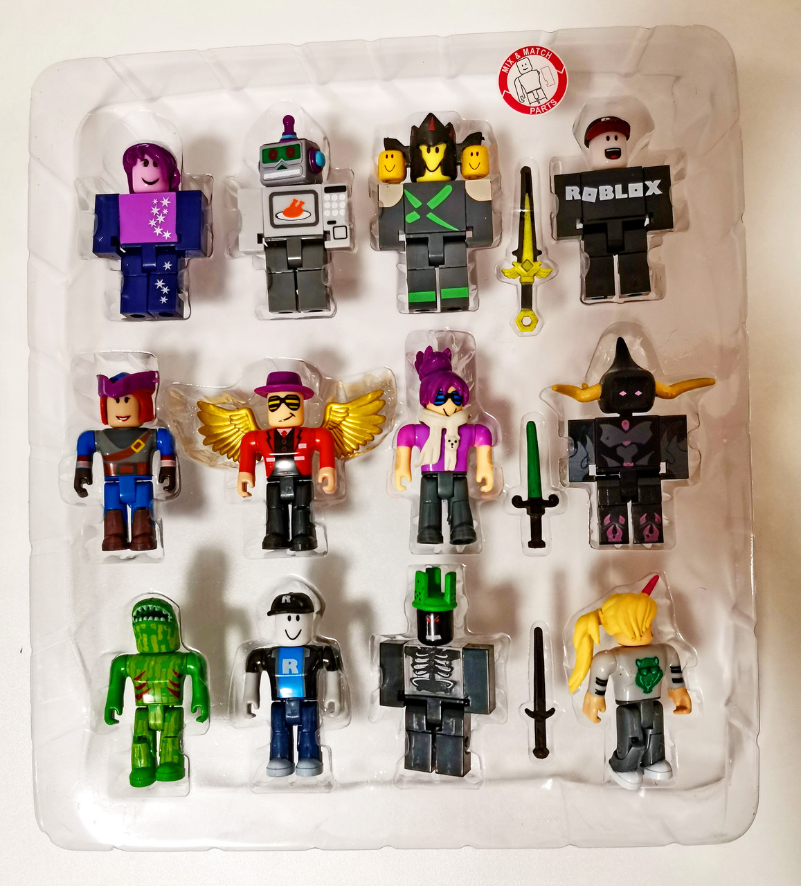

Набор Roblox коллекционные фигурки — 12 фигур и аксессуары