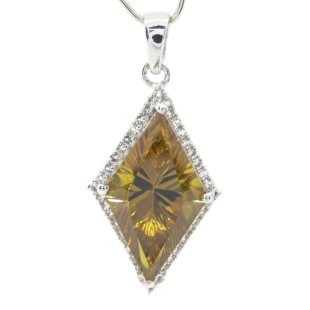 

Серебряная подвеска 925пр 4,77г с турецкими султанитами AAAA, топаз. 10,6к #204944.