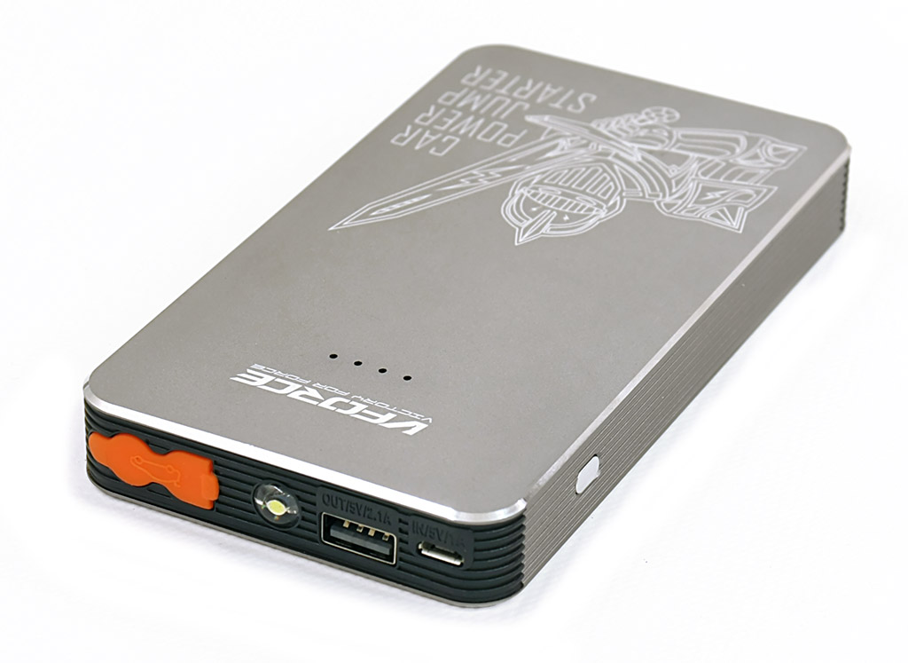 

УМБ Car Jump Starter (пусковое устройство) HQ-Tech VFORCE Silver 8800mAh 200/400A USB 5V/2A