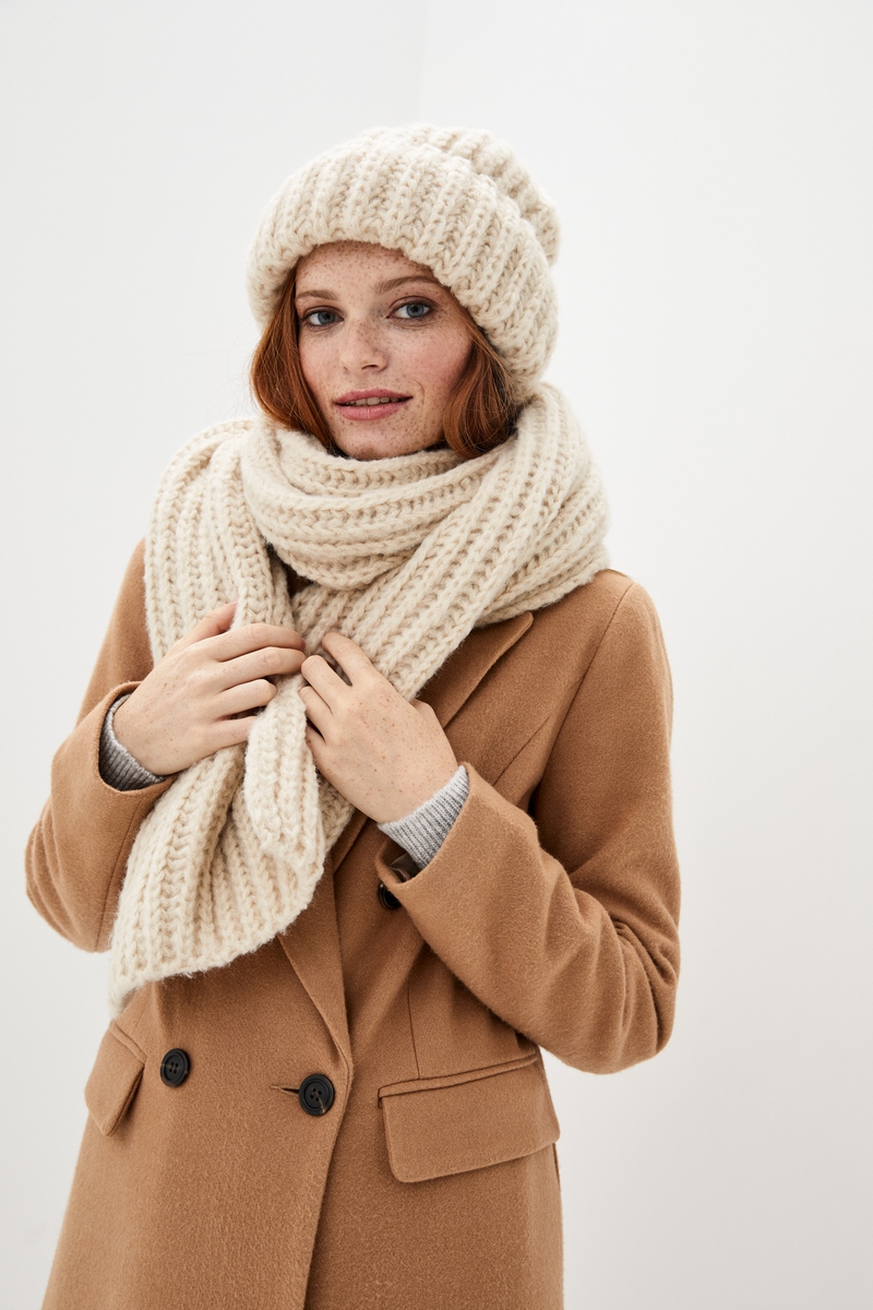 

Комплект Sewel Шапка One Size Бежевый BA009040000