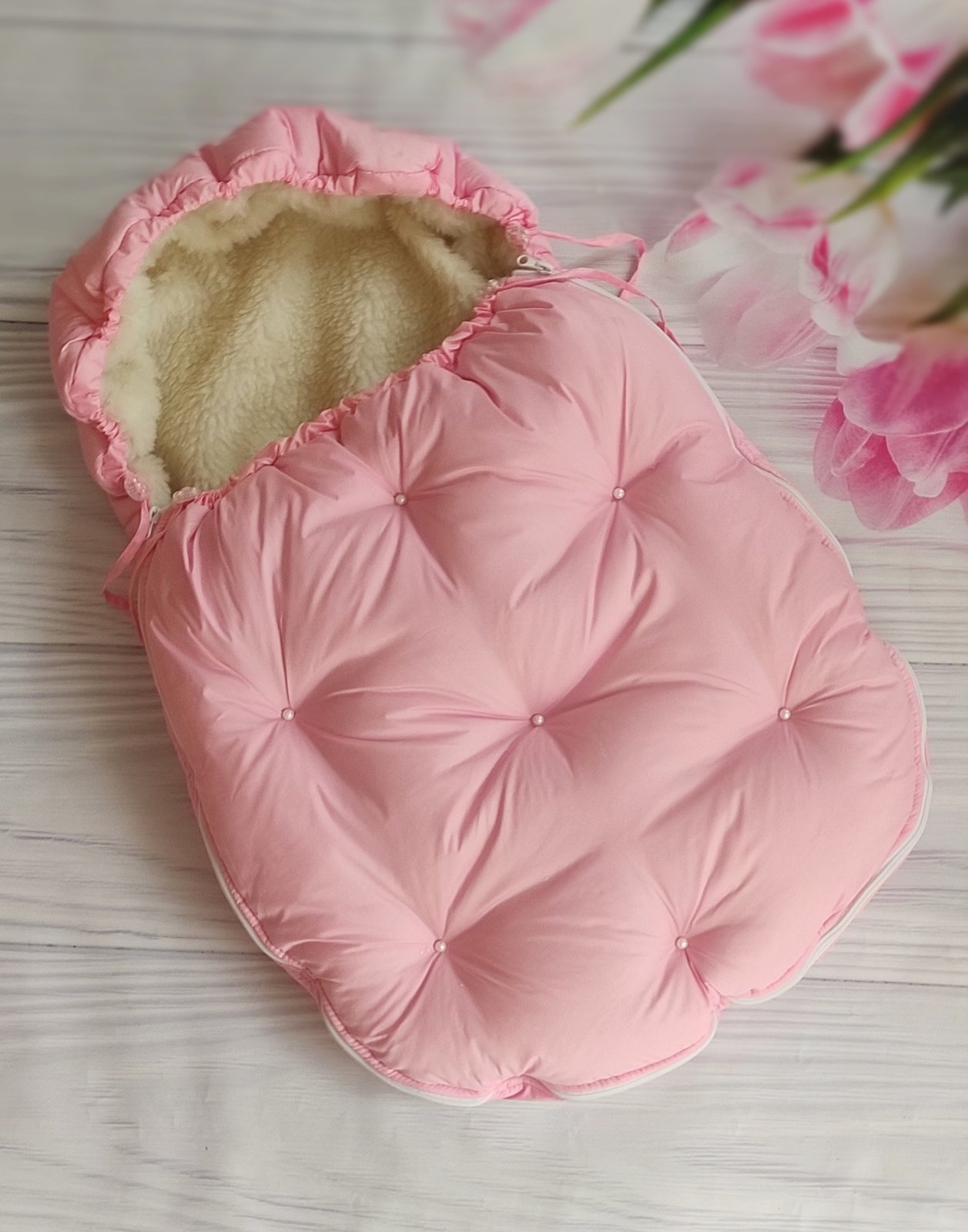 

Зимний конверт-чехол Best for kids на овчине в коляску, чехол в люльку, конверт на санки / розовый спальник в коляску