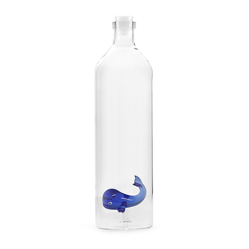 

Бутылка Balvi Blue Whale из боросиликатного стекла