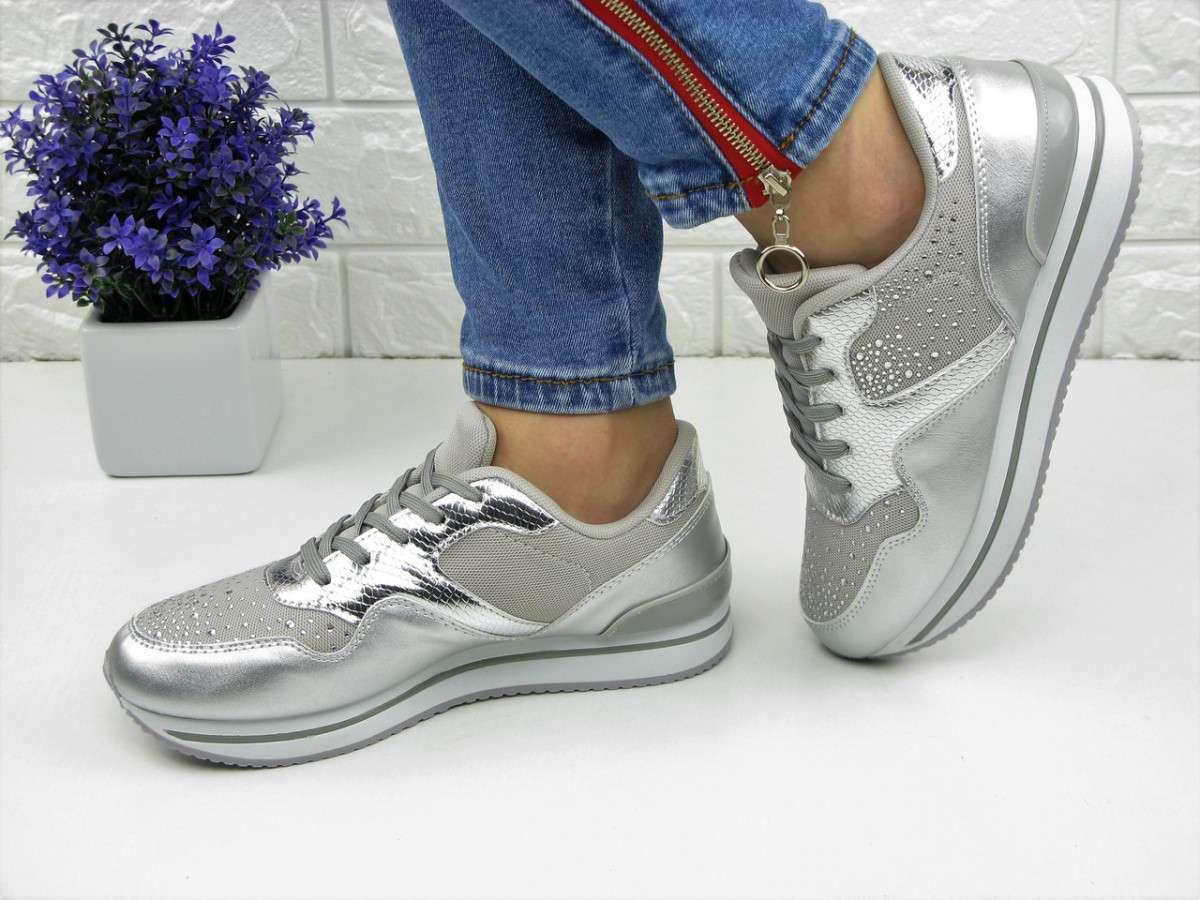 

Кроссовки женские в камнях Shoes серебристые 1009 41 р