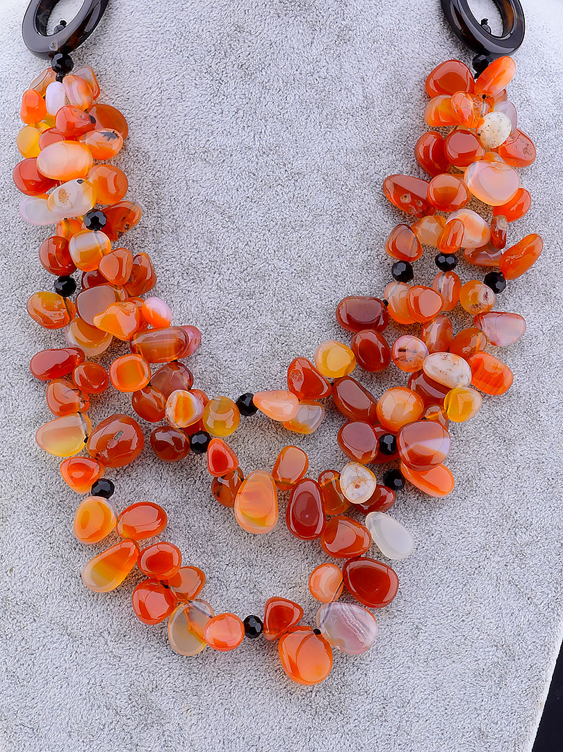 

Бусы Сердолик, Горный хрусталь, Агат 70 см. 073575