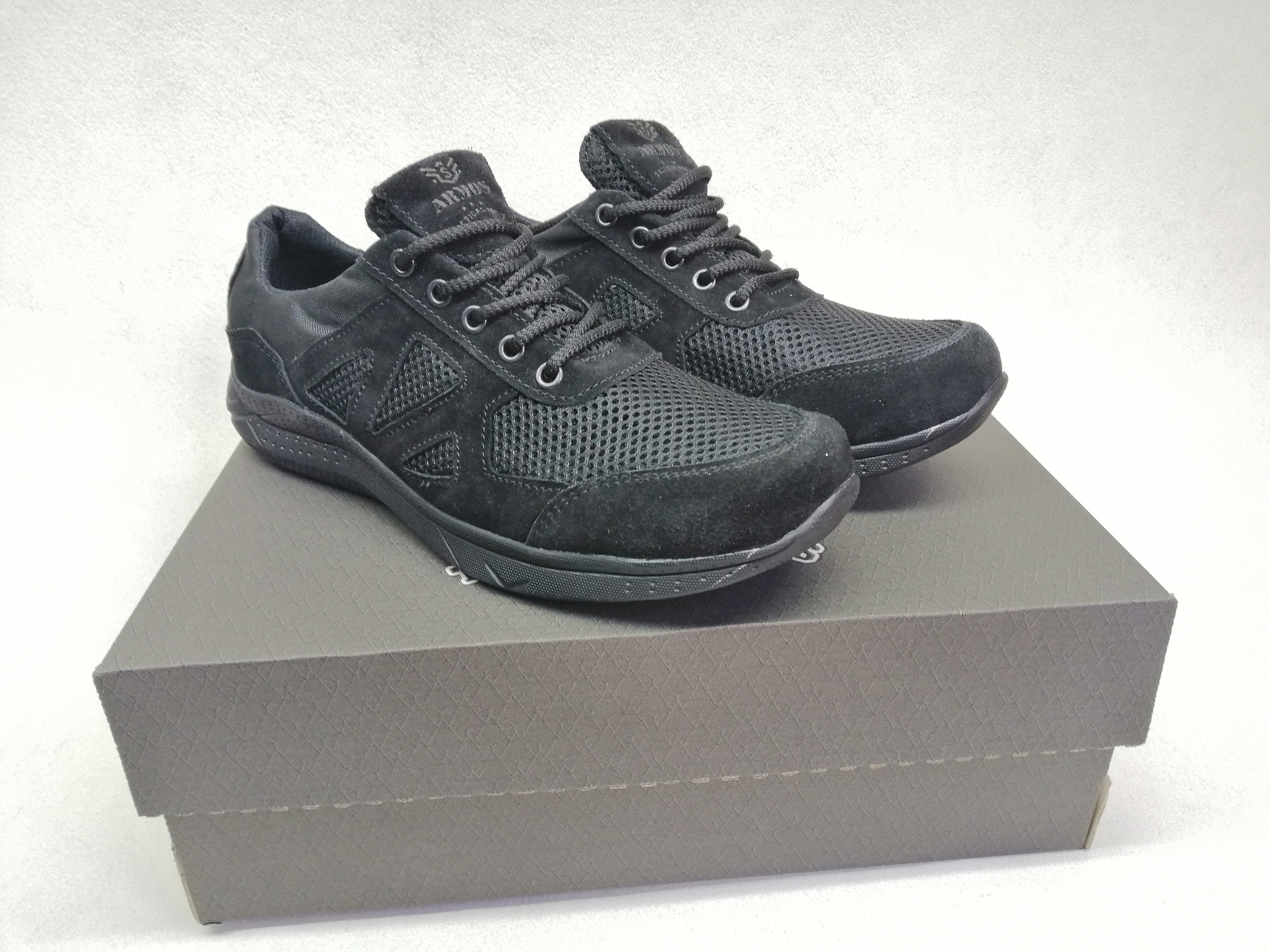 

Літні Кросівки Armos Summer Lattice Army Black (ARMOS-003-39)