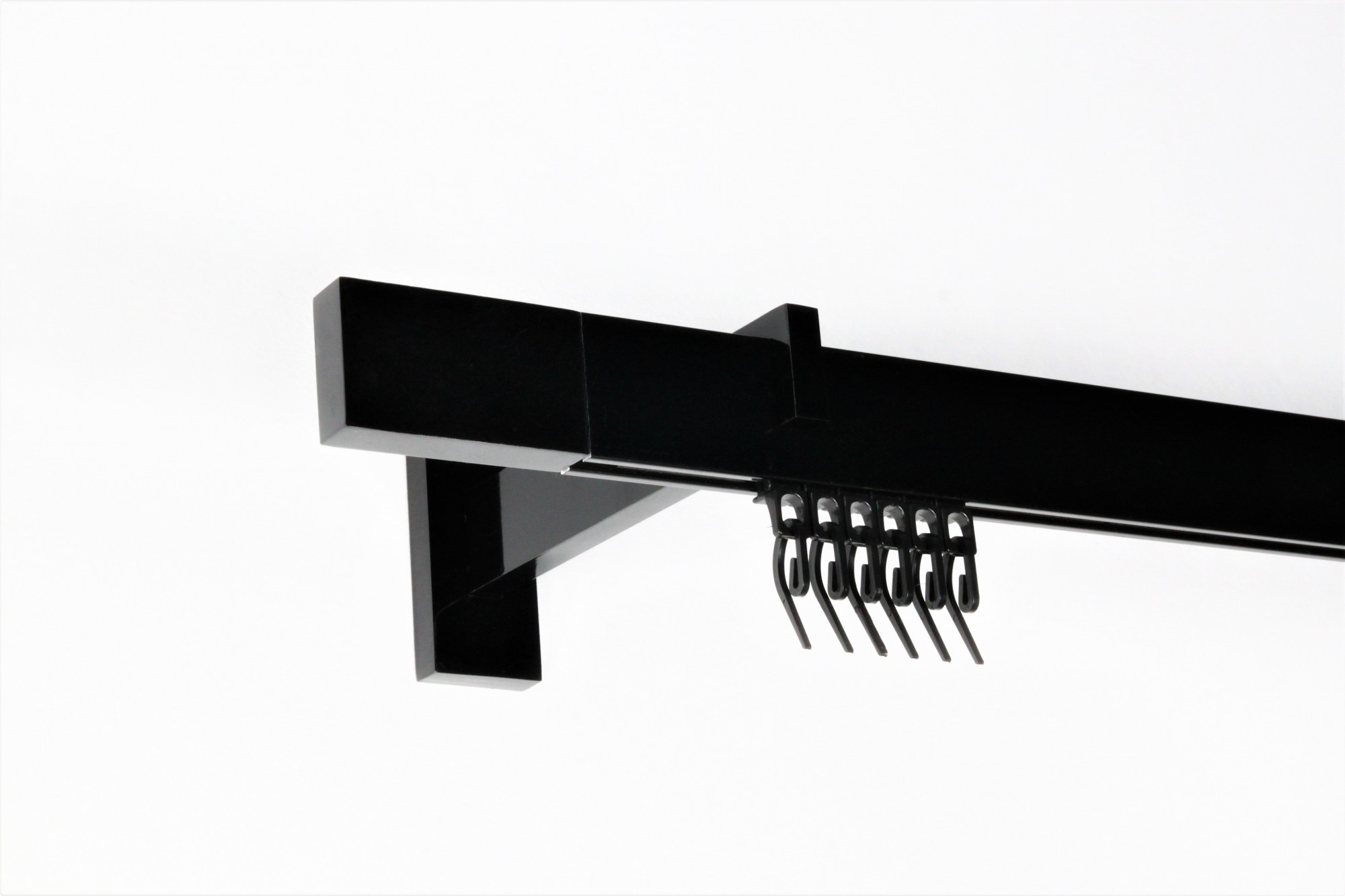 

Карниз настінний 1-рядний Homs Decor Скарлайн 290 см Чорний Мат. Кронштейн 15 см. Насадка Квадро