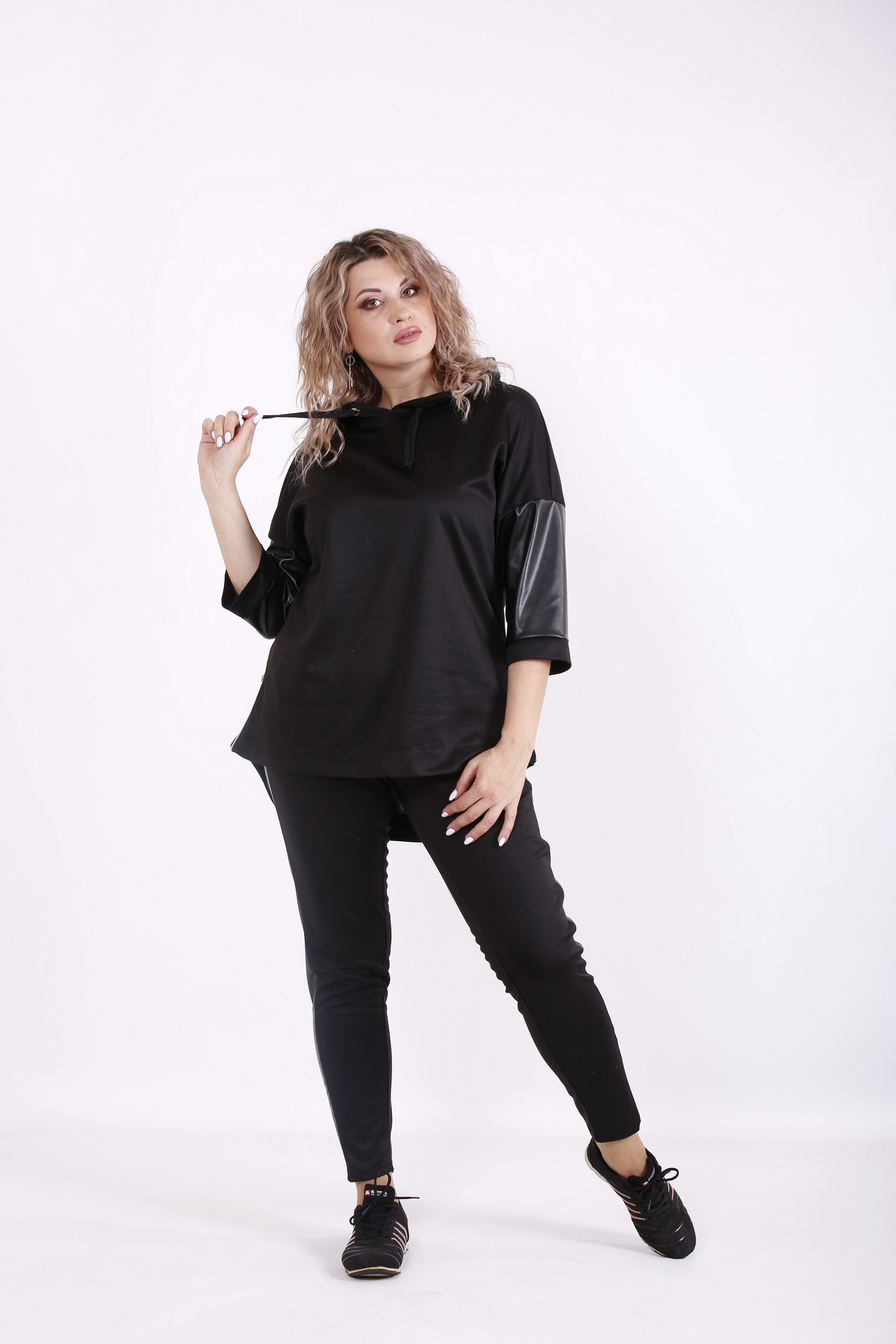

Спортивный костюм GARRY-STAR 01600-1  Черный, Спортивный костюм GARRY-STAR 01600-1 48 Черный