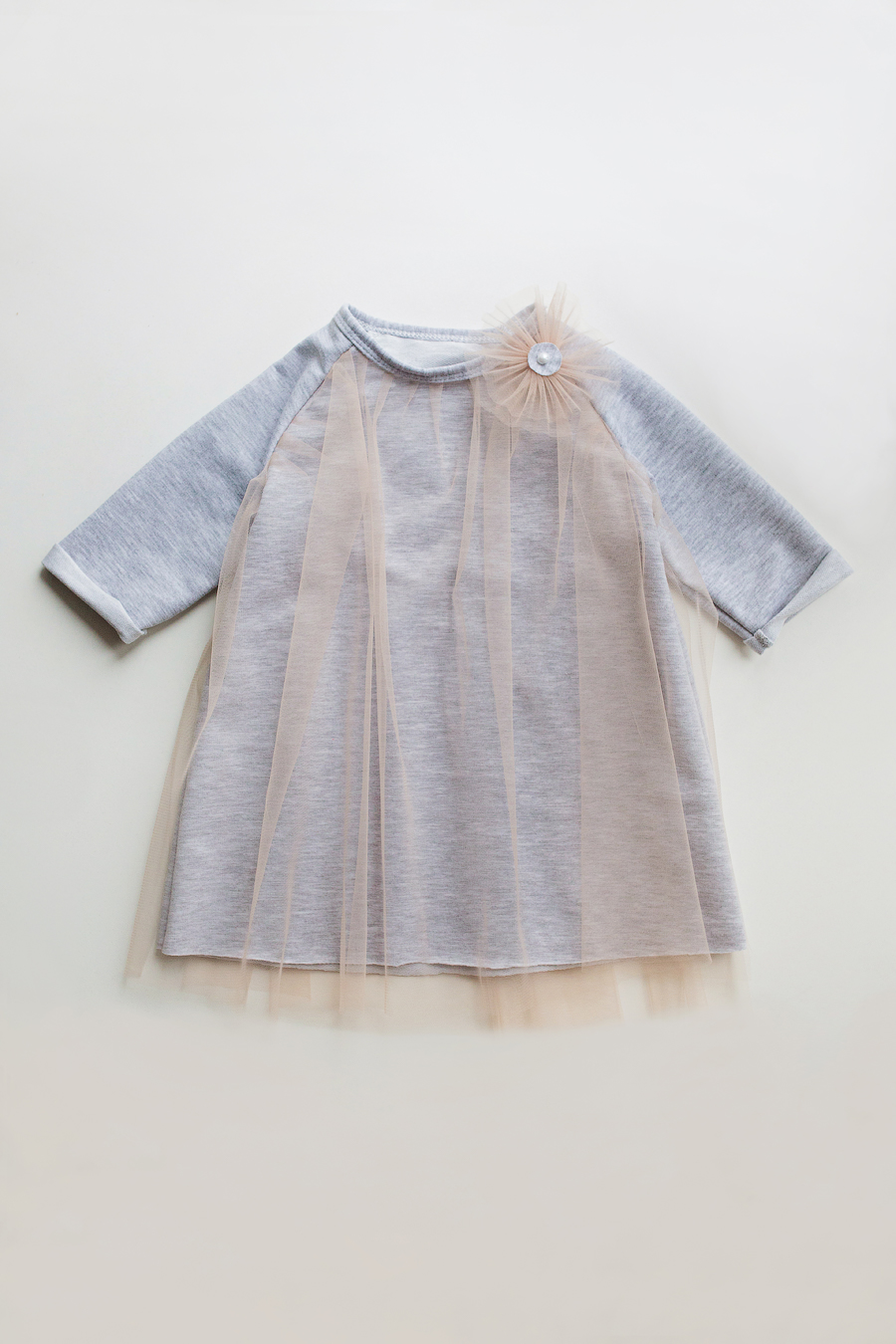 

Платье Little Bunny фатиновое с брошью 128см Серое