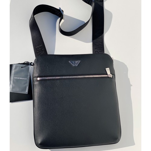 

Сумка Emporio Armani Y4M184 YLA0E 81072 Чорна