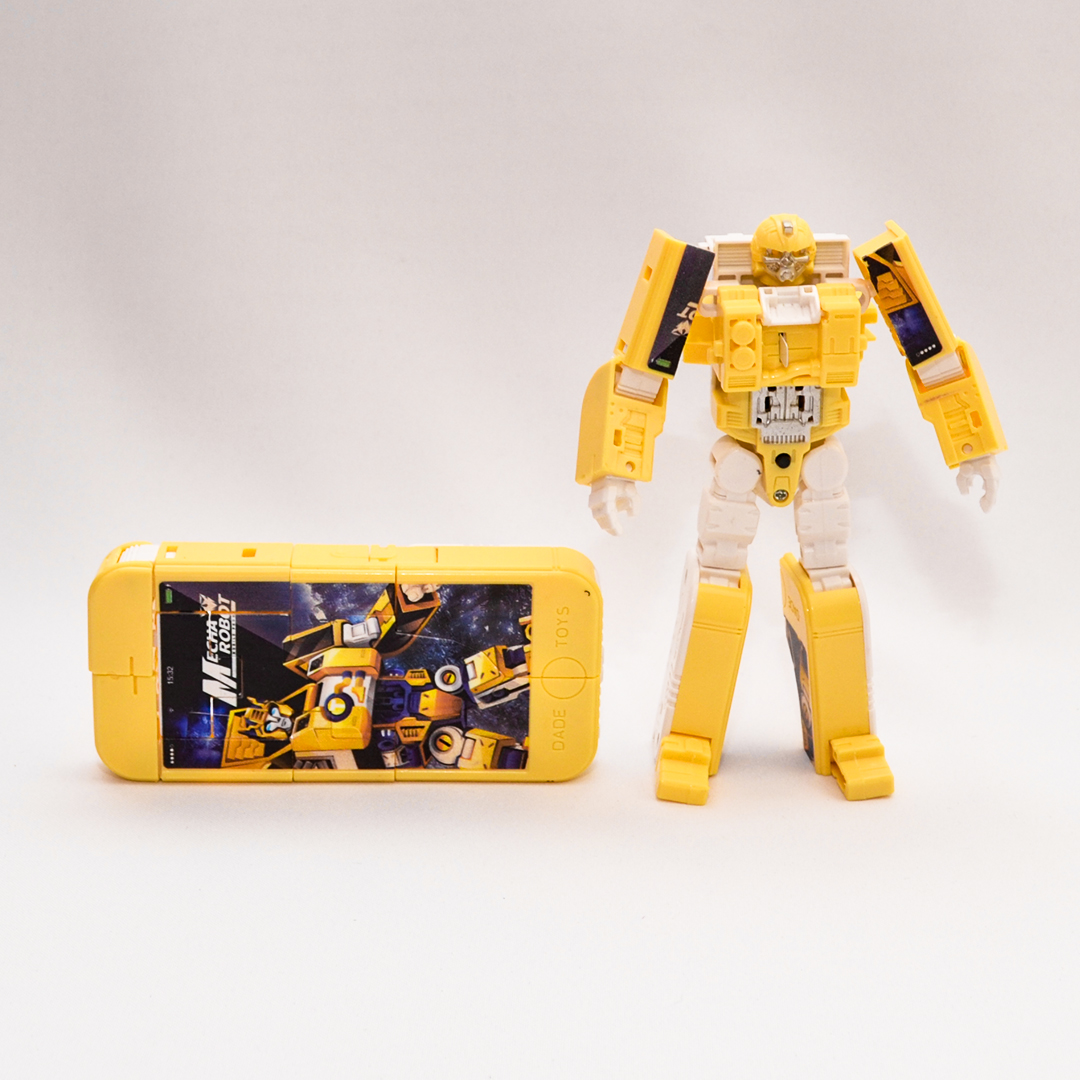 

Детская игрушка Трансформер-смартфон Robot Smart Желтый Звук Мигает