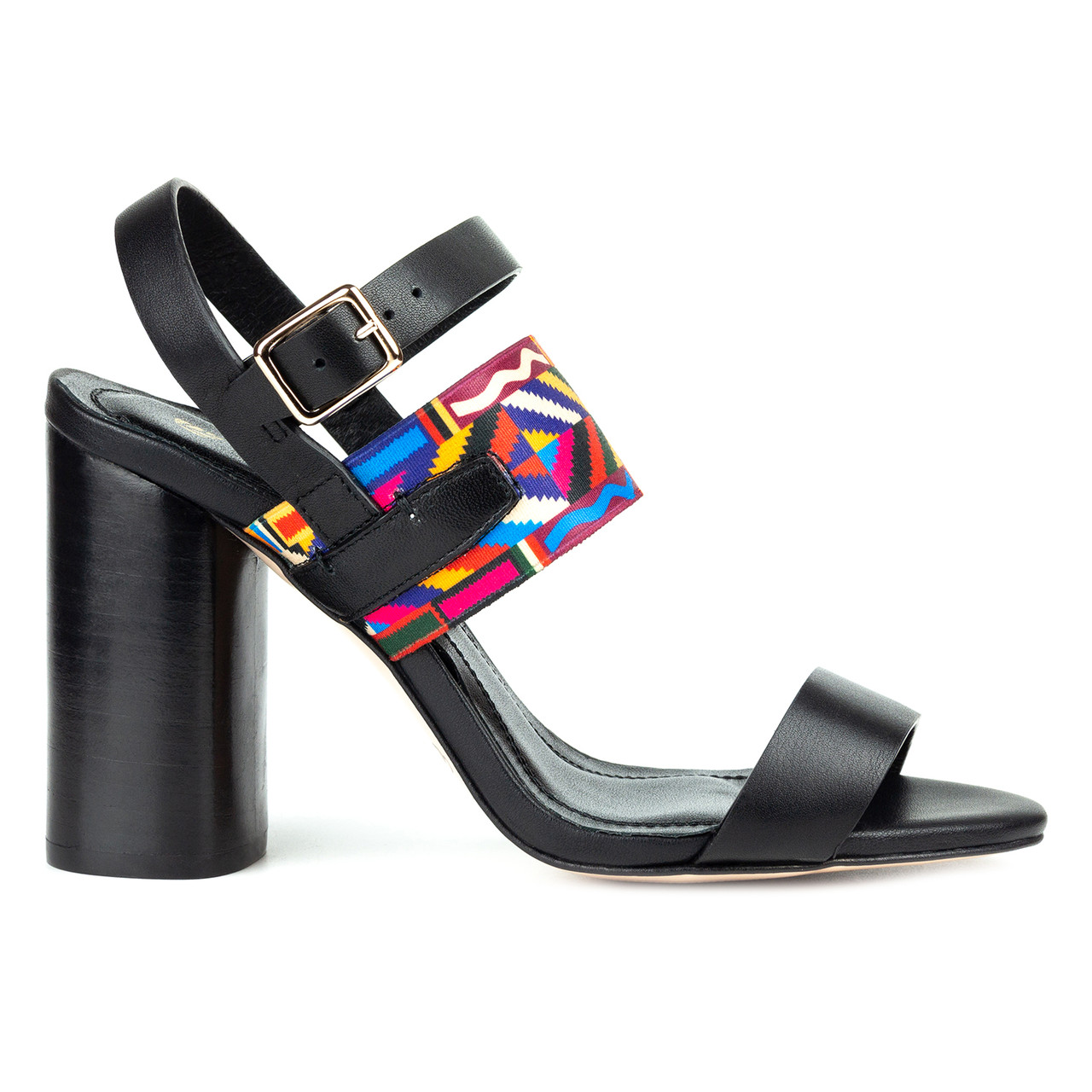 

Босоножки Woman's heel 38 черные (О-837)