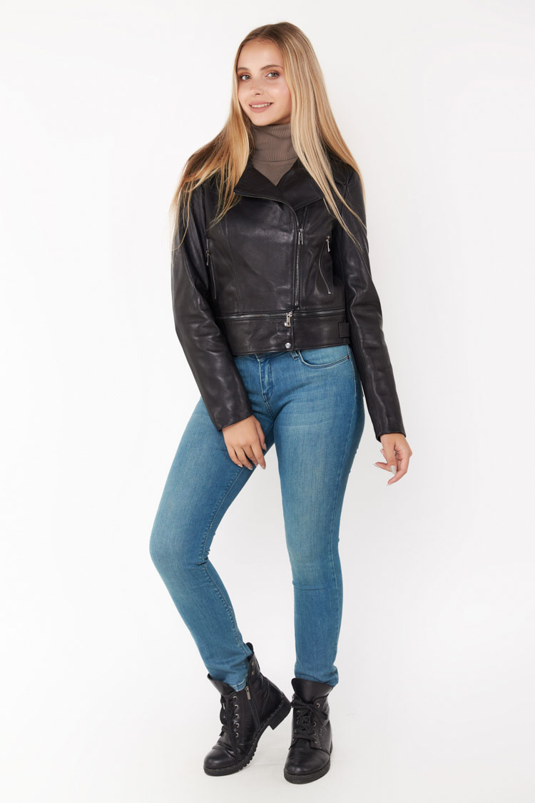 

Куртка Debrude 2712 M Черная 184130001