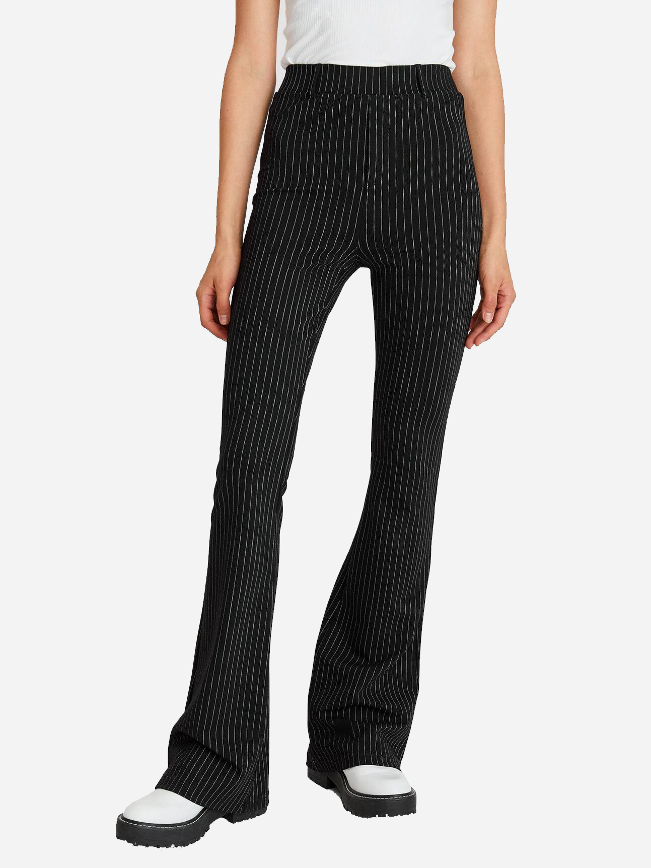 

Брюки Stradivarius 04563698004 XS Черные
