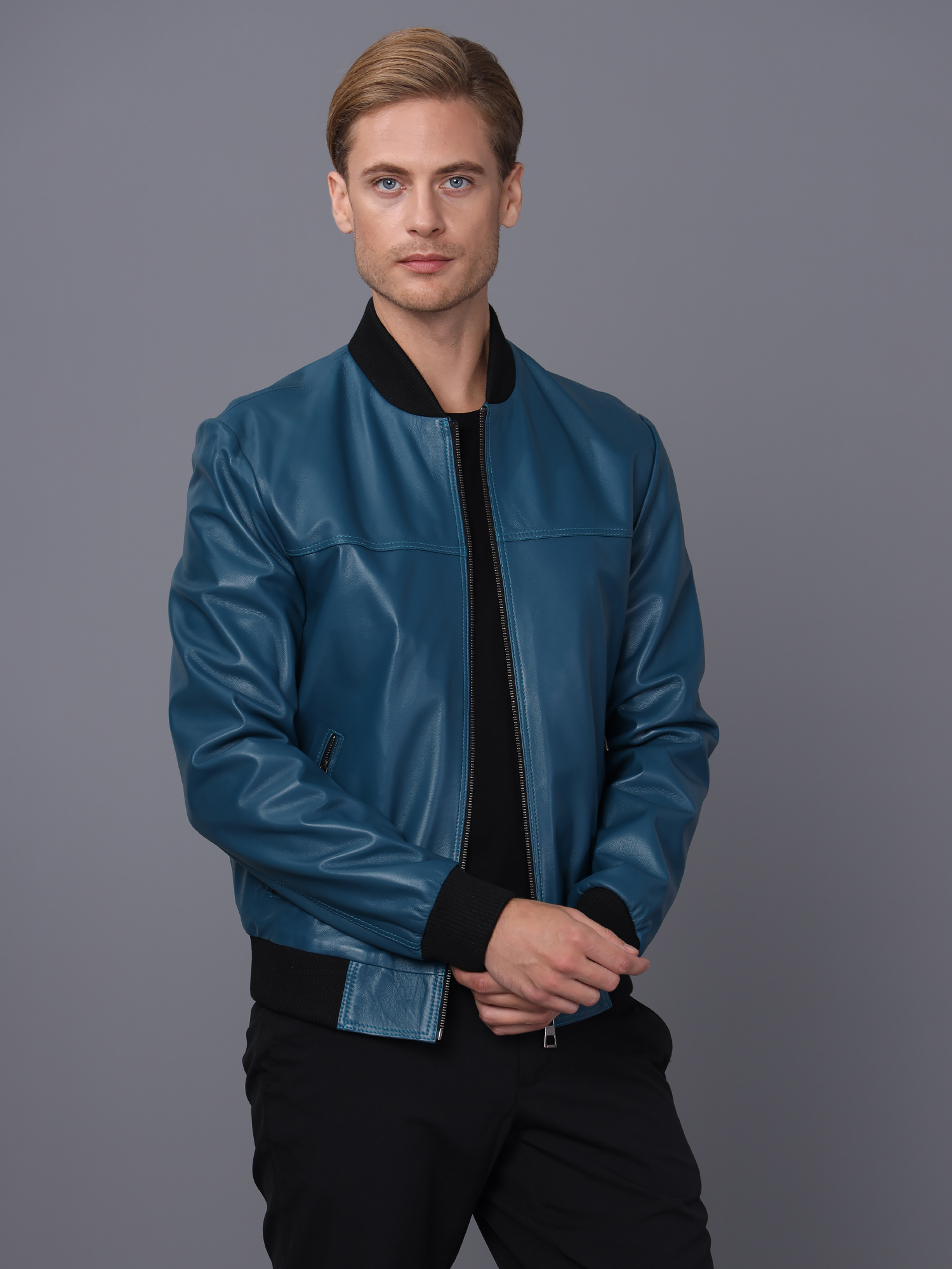 

Мужская кожаная куртка BASICS & MORE Синий XL
