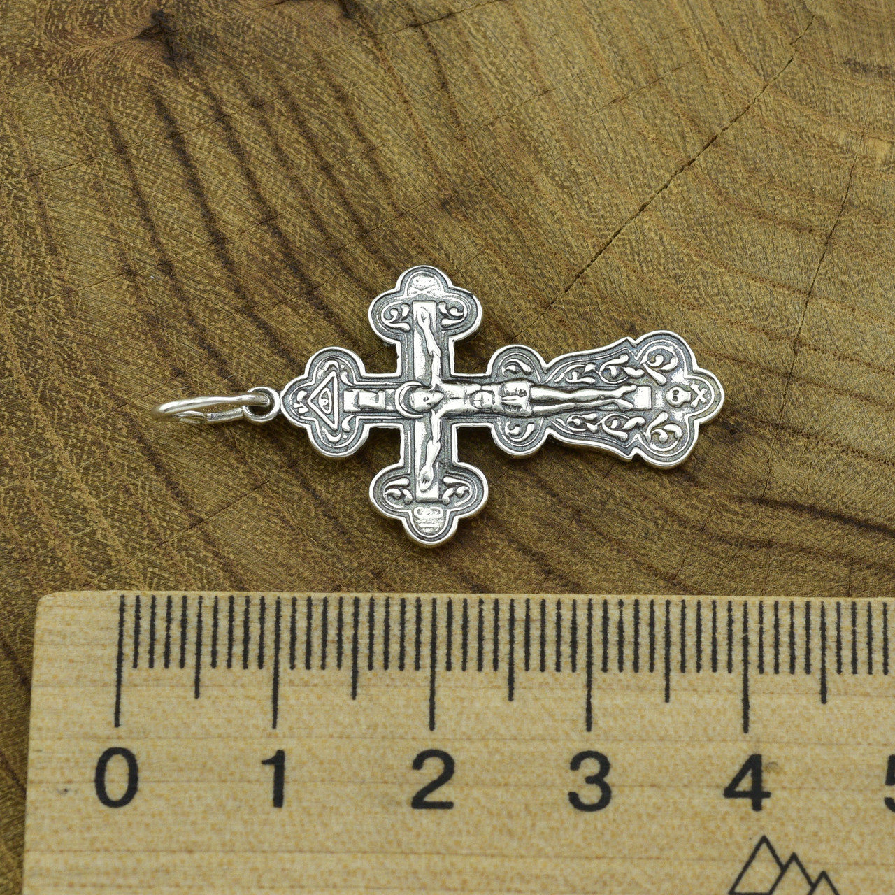 

Серебряный крестик с чернением Московский размер 38х19 мм вес 2.7 г