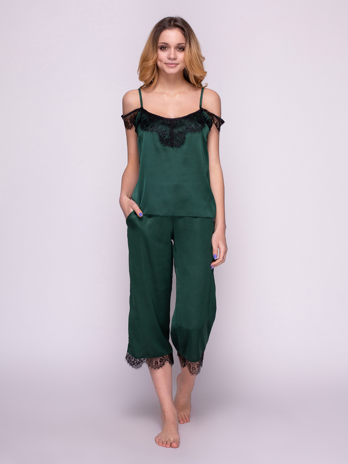 

Пижама из шелка Армани зеленый с черным кружевом Serenade 507 green /black  (0206, Пижама из шелка Армани зеленый с черным кружевом Serenade 507 green /black S (0206)