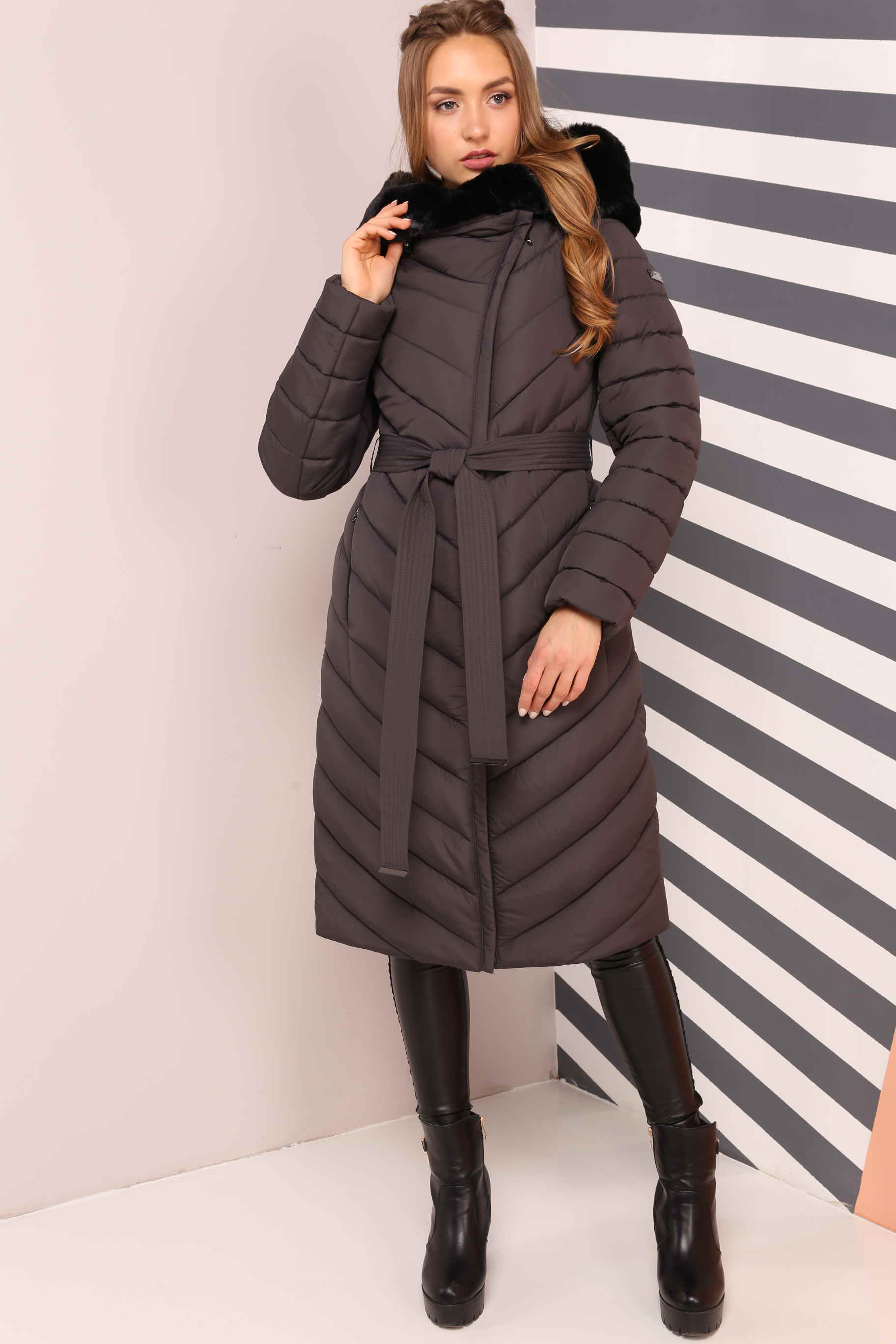 

Пуховик Maximoda ЕNVГ0000015897  серый, Пуховик Maximoda ЕNVГ0000015897 54 серый
