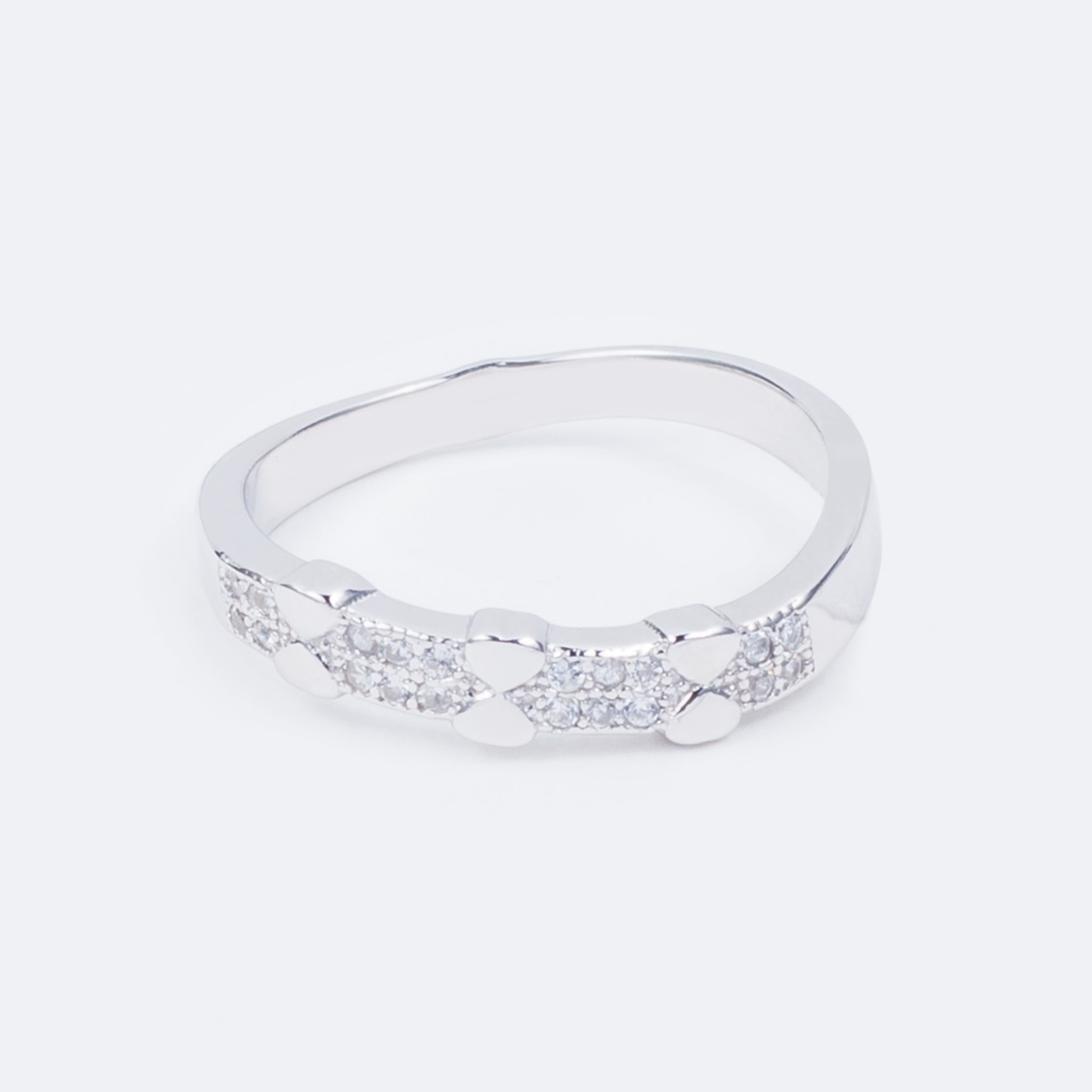 

Каблучка TOP Silver размер 17,0 2,16 г 510137б