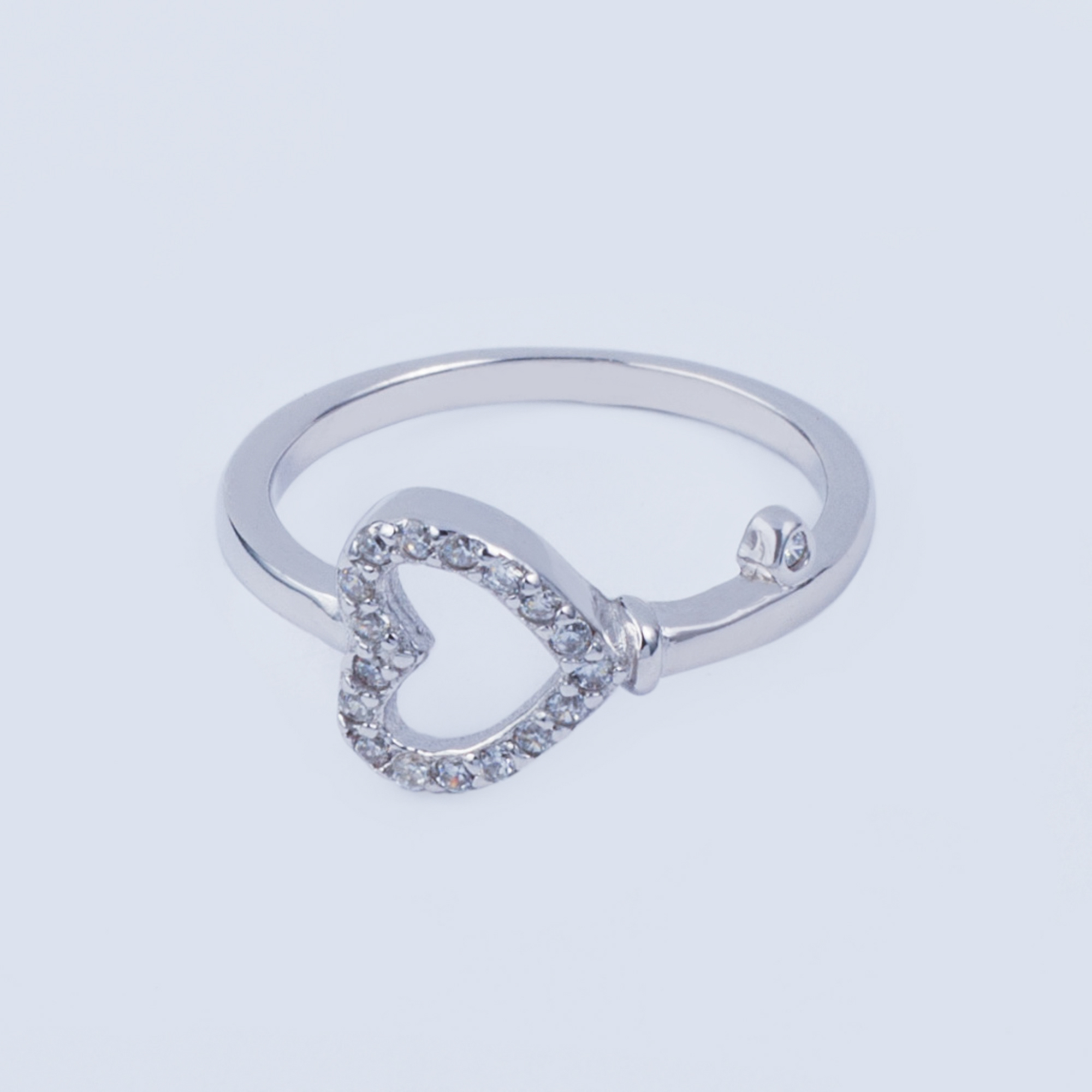 

Каблучка TOP Silver размер 16,0 1,83 г 510014б
