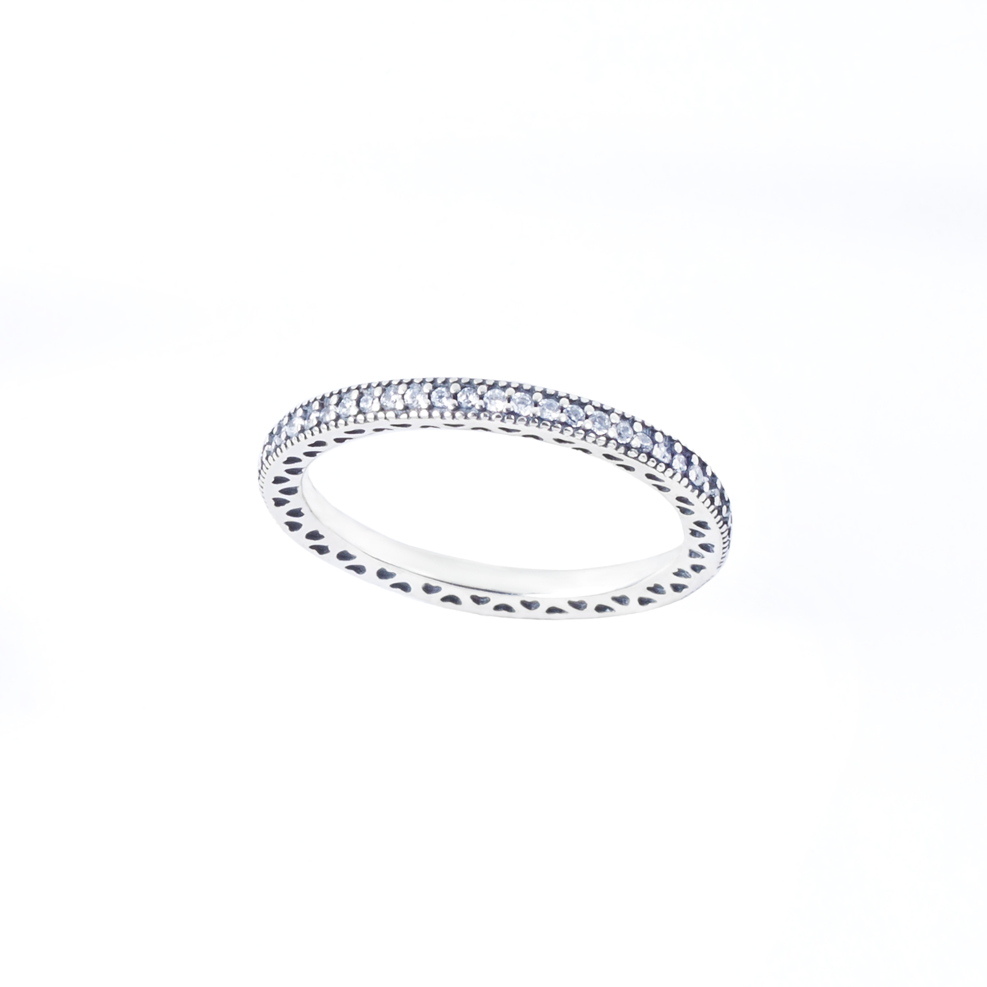 

Каблучка TOP Silver размер 18,5 2,15 г 510302б