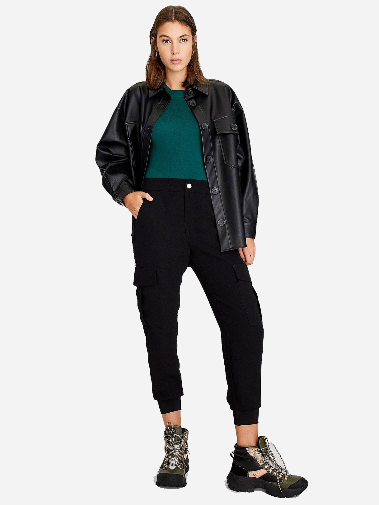 

Брюки Stradivarius 4548/130/001 M Черные
