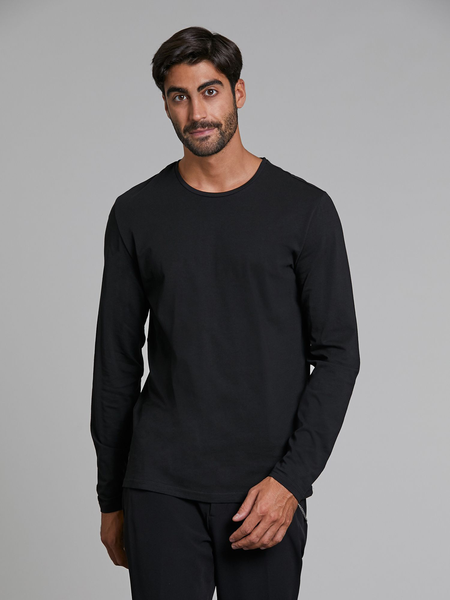 

Лонгслив Piazza Italia 33811-3 M Black