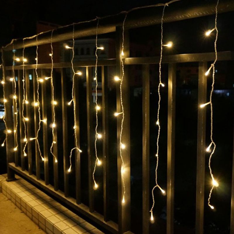 

Гирлянда Бахрома 12x0,6 метра 360 LED, 60 нитей, 220В, IP55, (улица и дом) Winner Light 179365